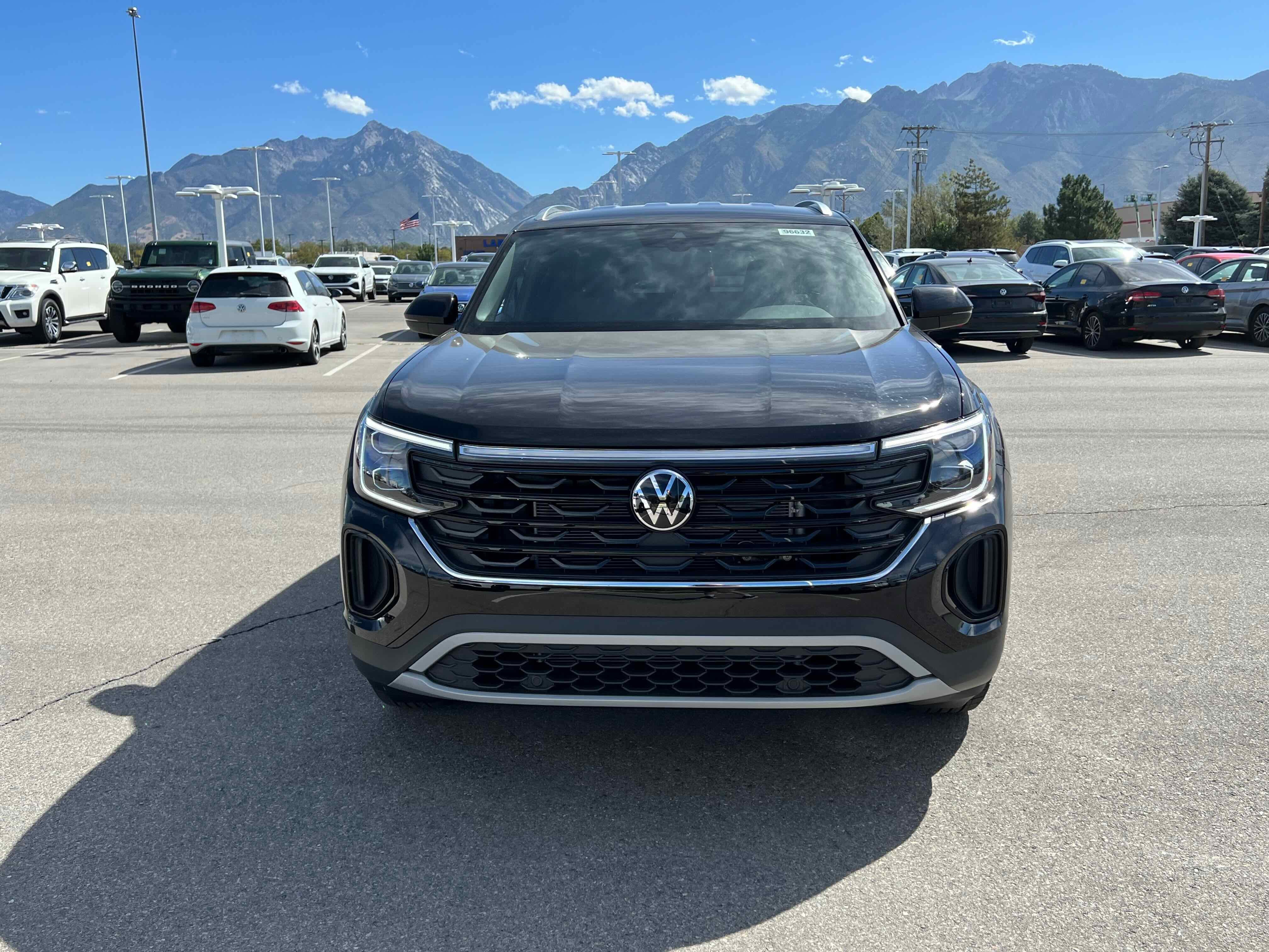 2026 Volkswagen Atlas Cross Sport 2.0T SE