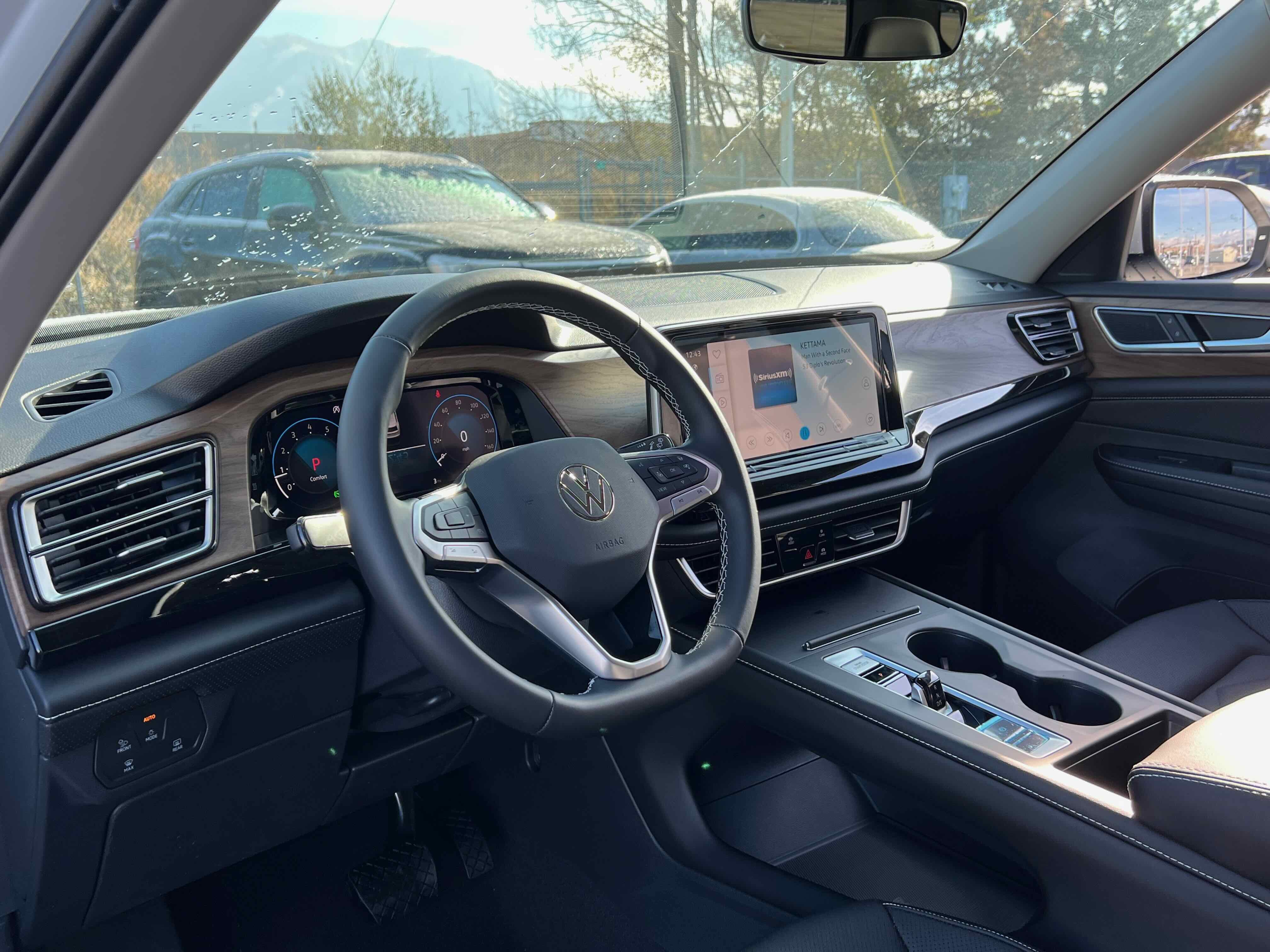 2026 Volkswagen Atlas 2.0T SE