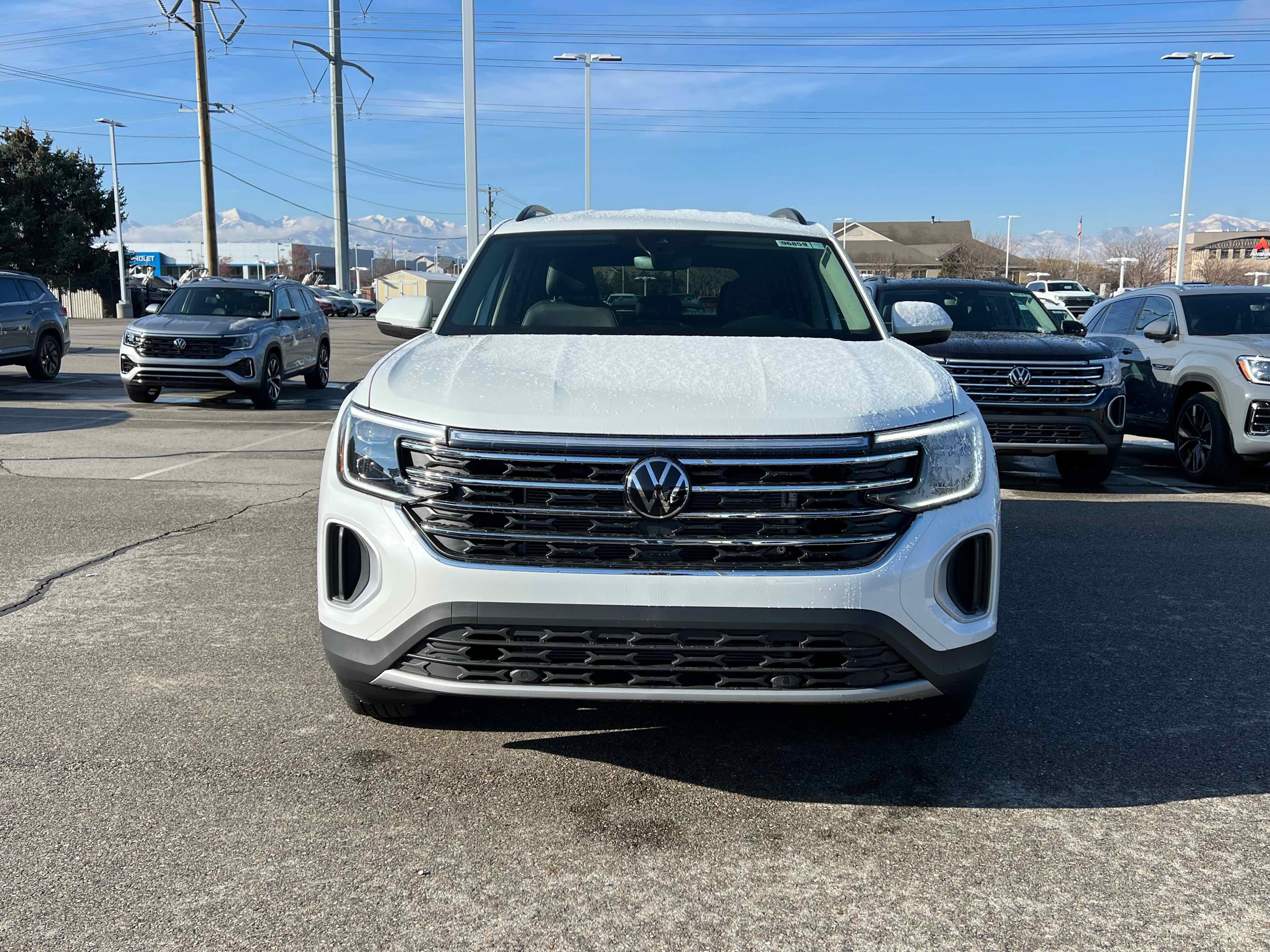 2026 Volkswagen Atlas 2.0T SE