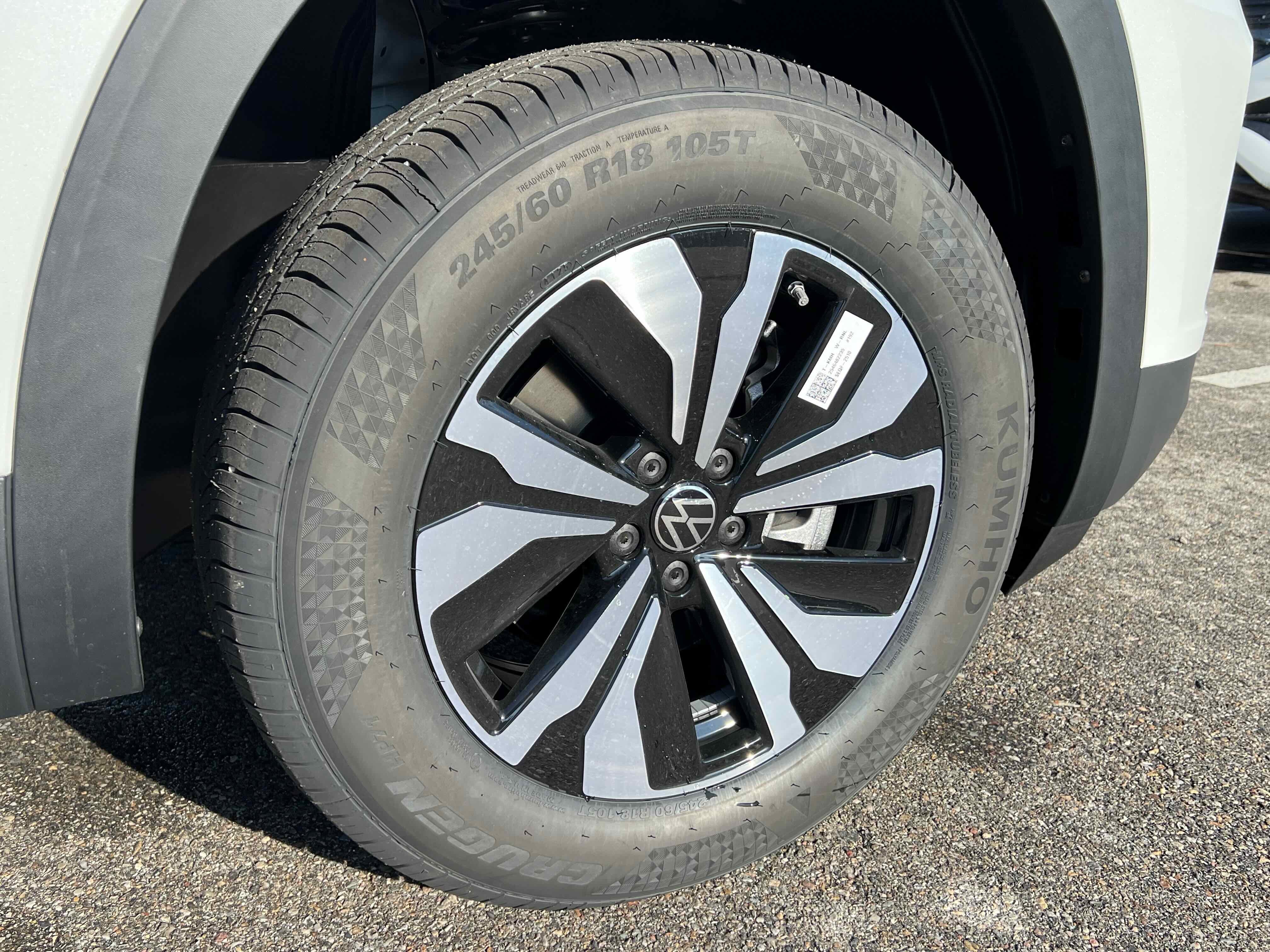 2026 Volkswagen Atlas 2.0T SE