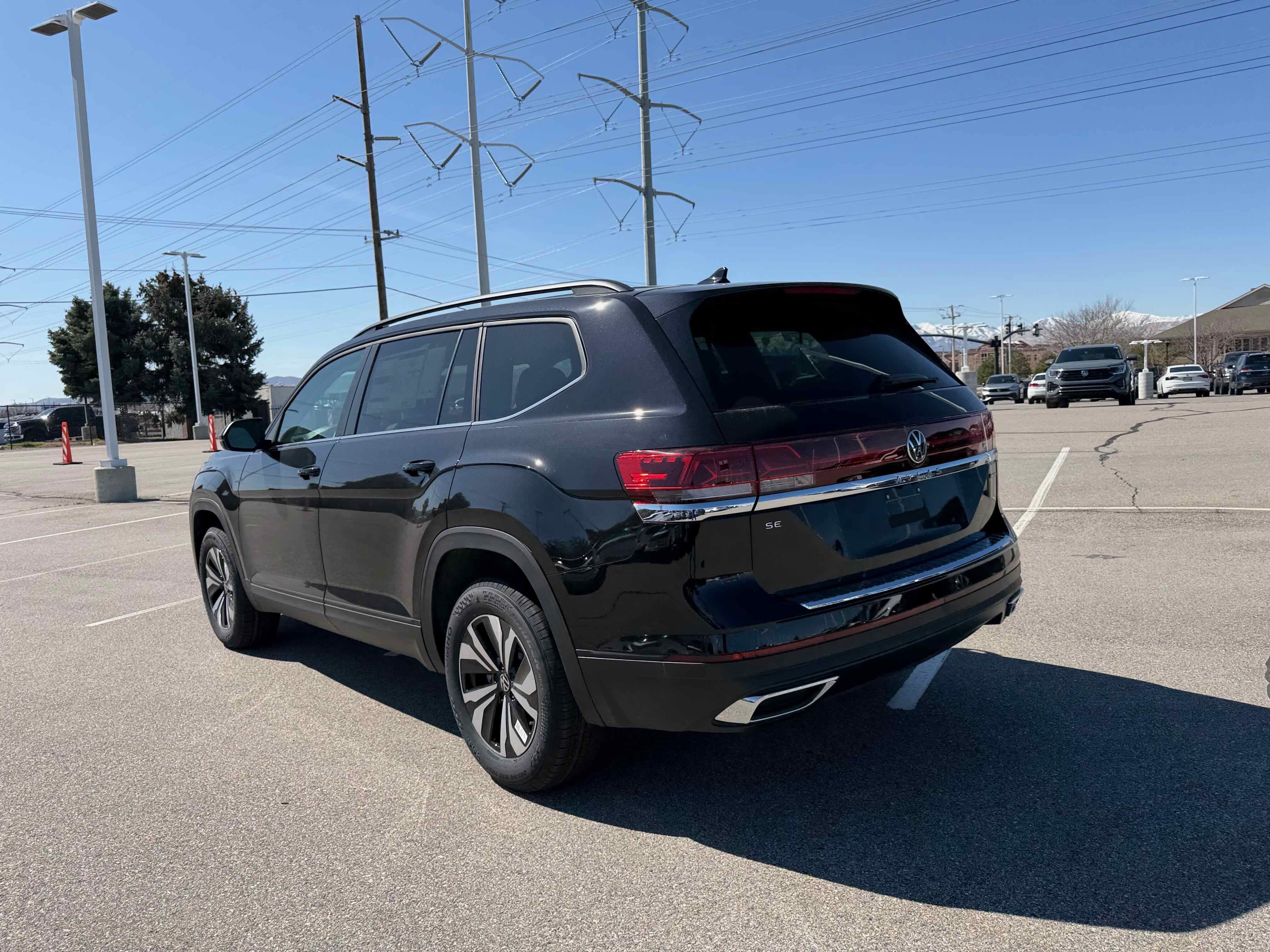 2026 Volkswagen Atlas 2.0T SE