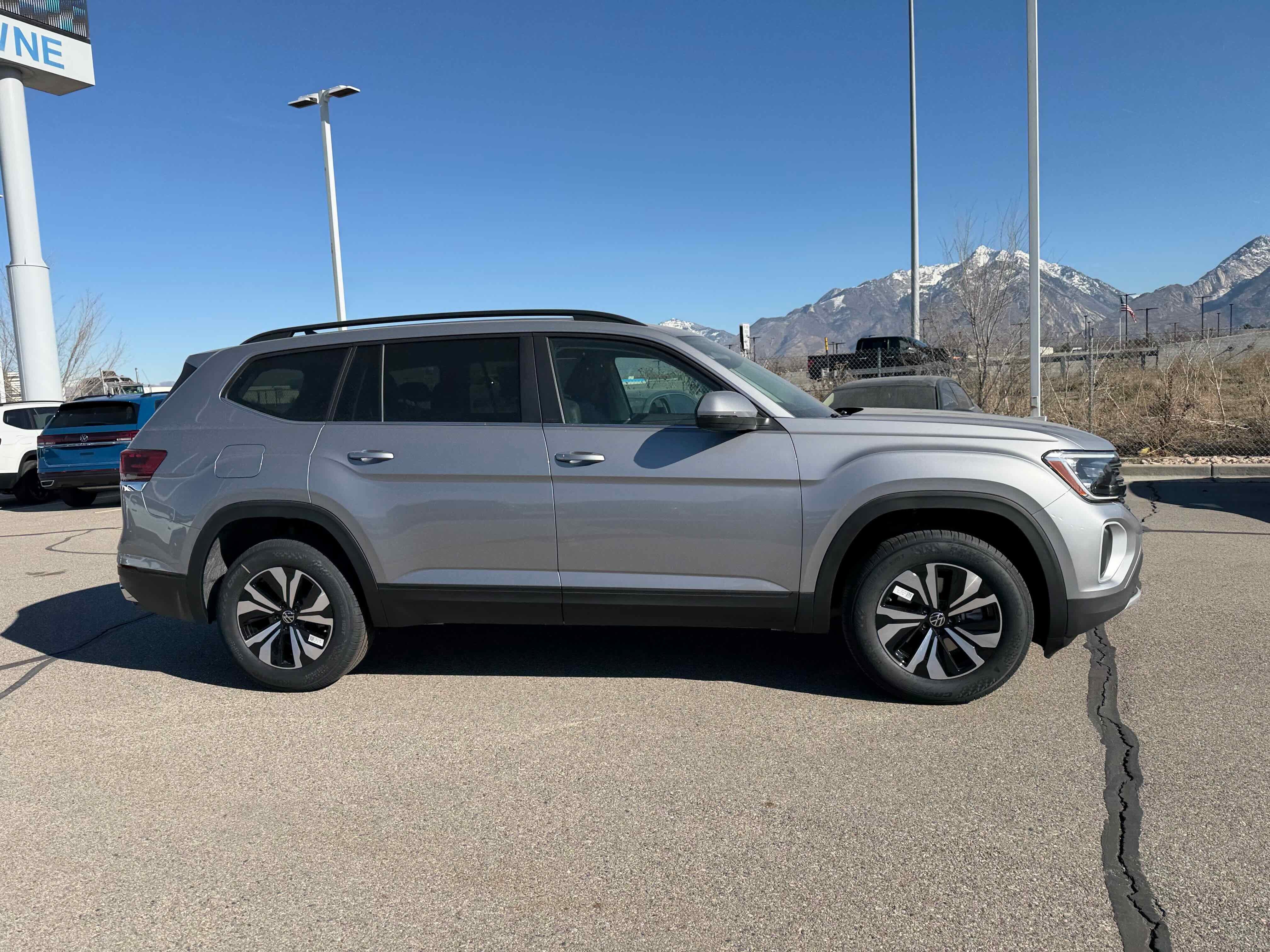 2026 Volkswagen Atlas 2.0T SE