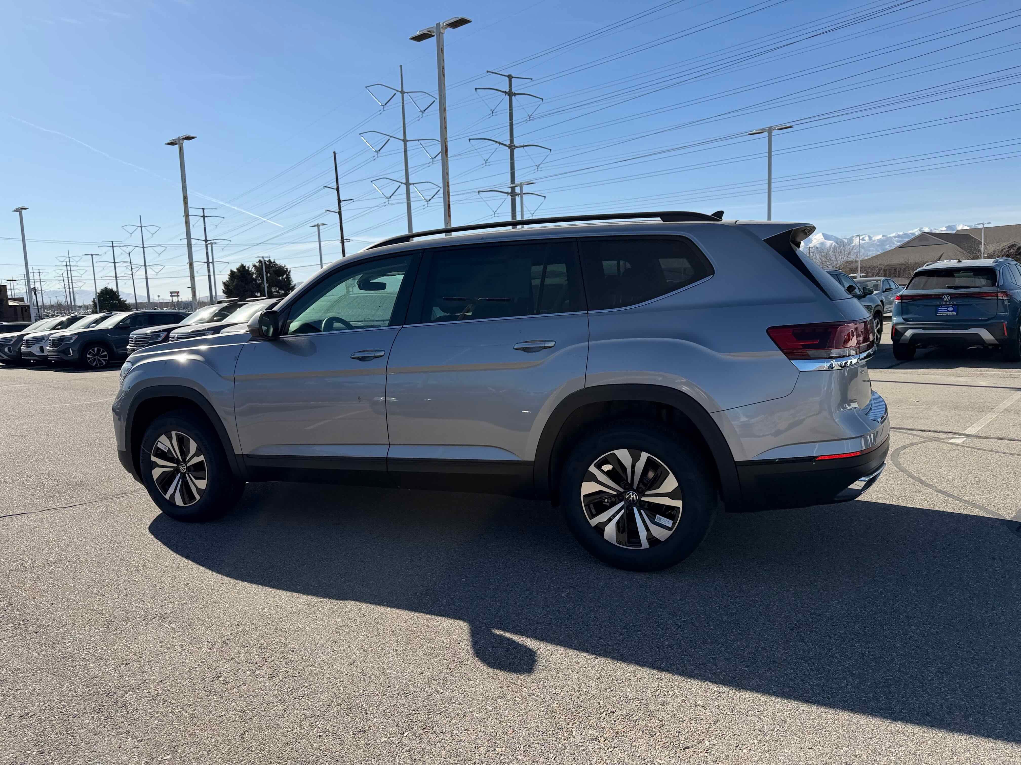 2026 Volkswagen Atlas 2.0T SE