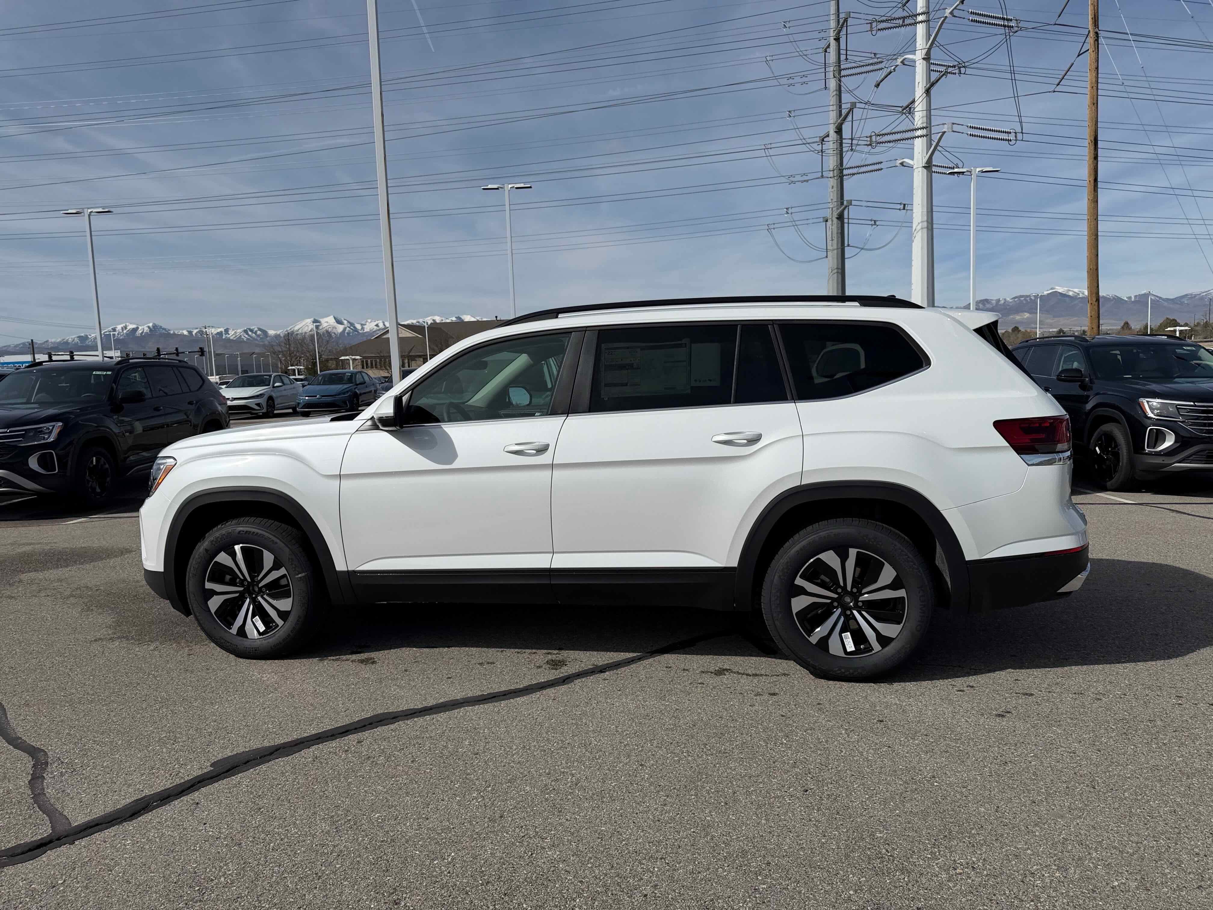 2026 Volkswagen Atlas 2.0T SE