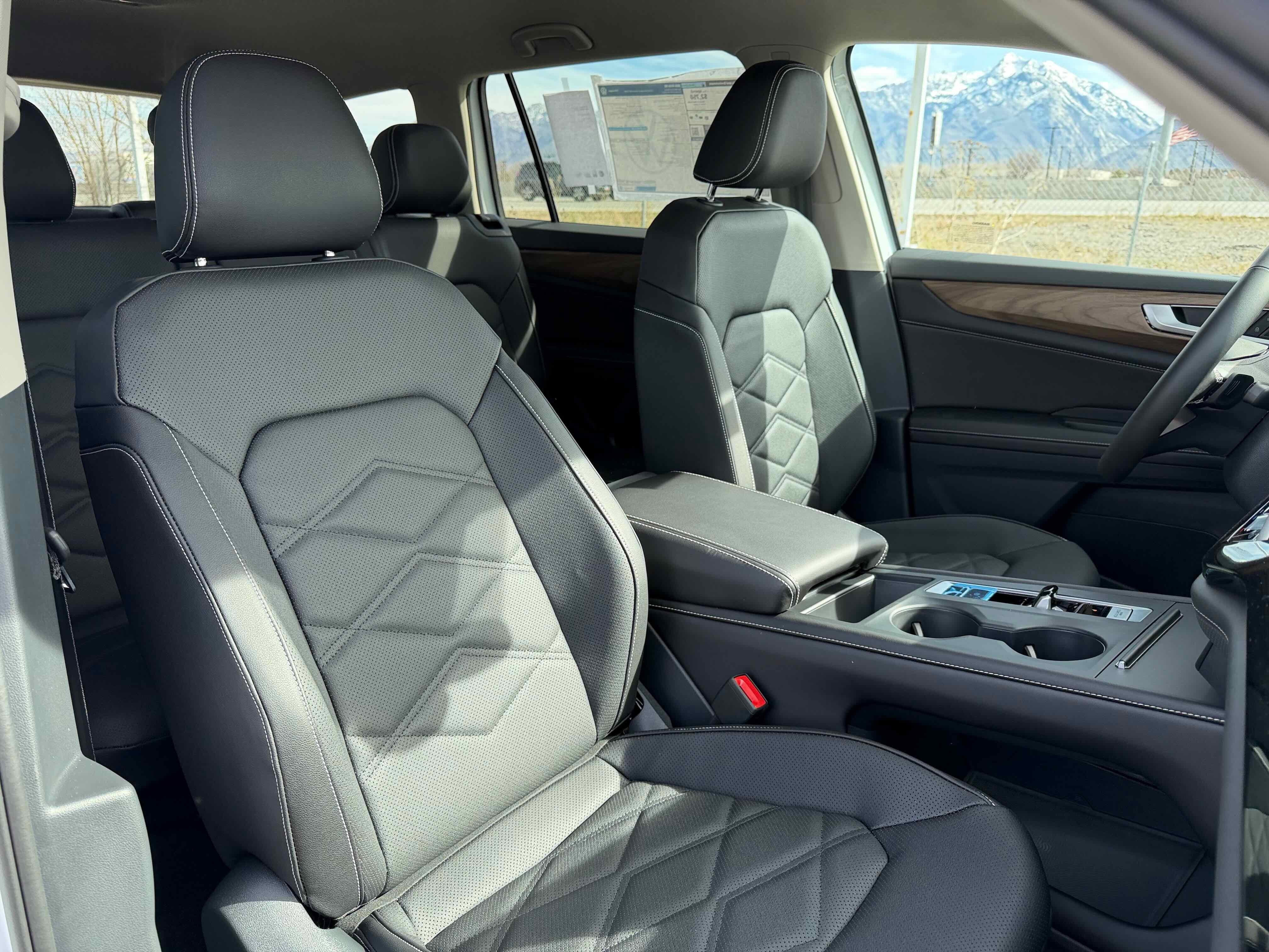 2026 Volkswagen Atlas 2.0T SE