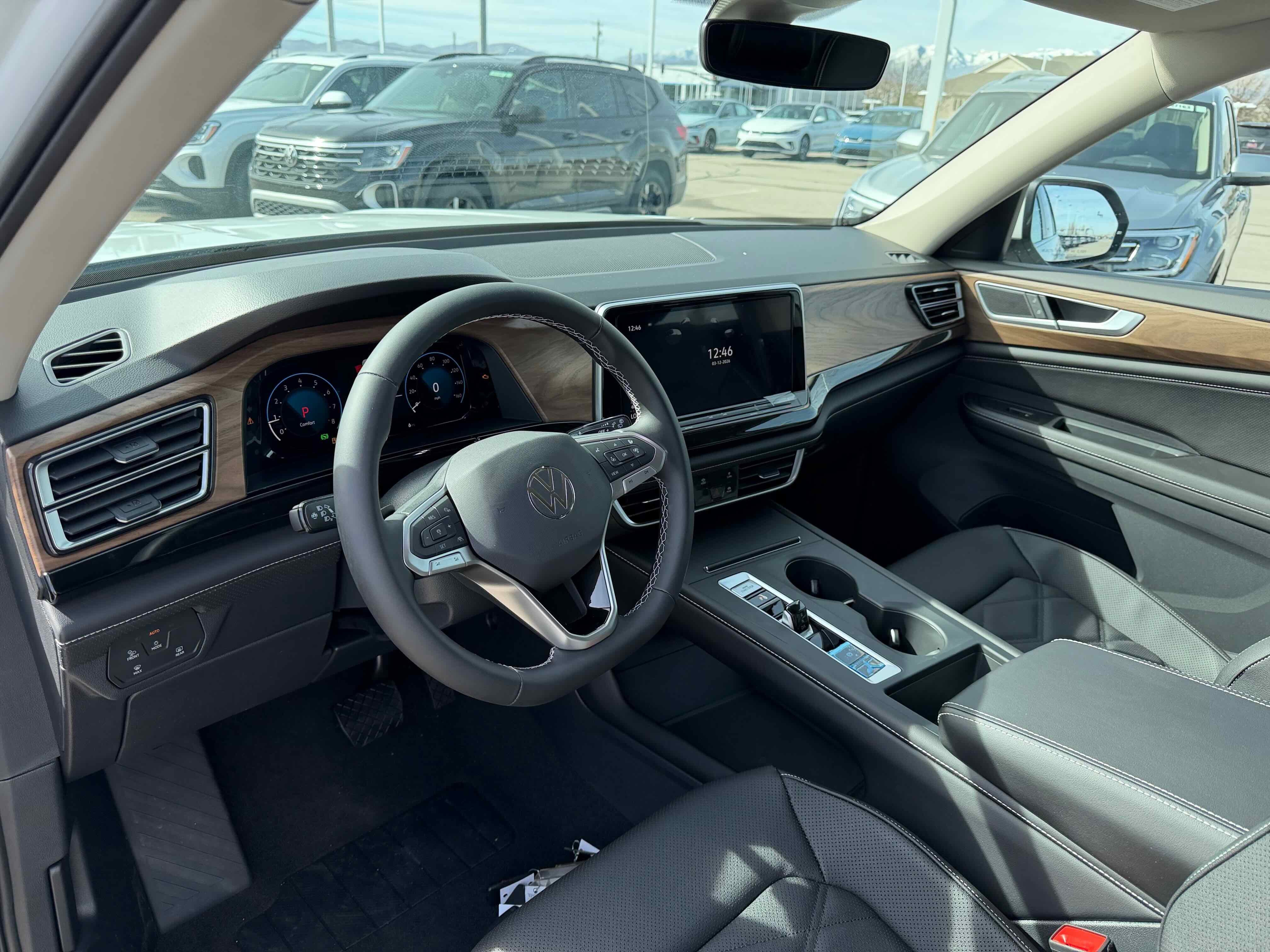 2026 Volkswagen Atlas 2.0T SE