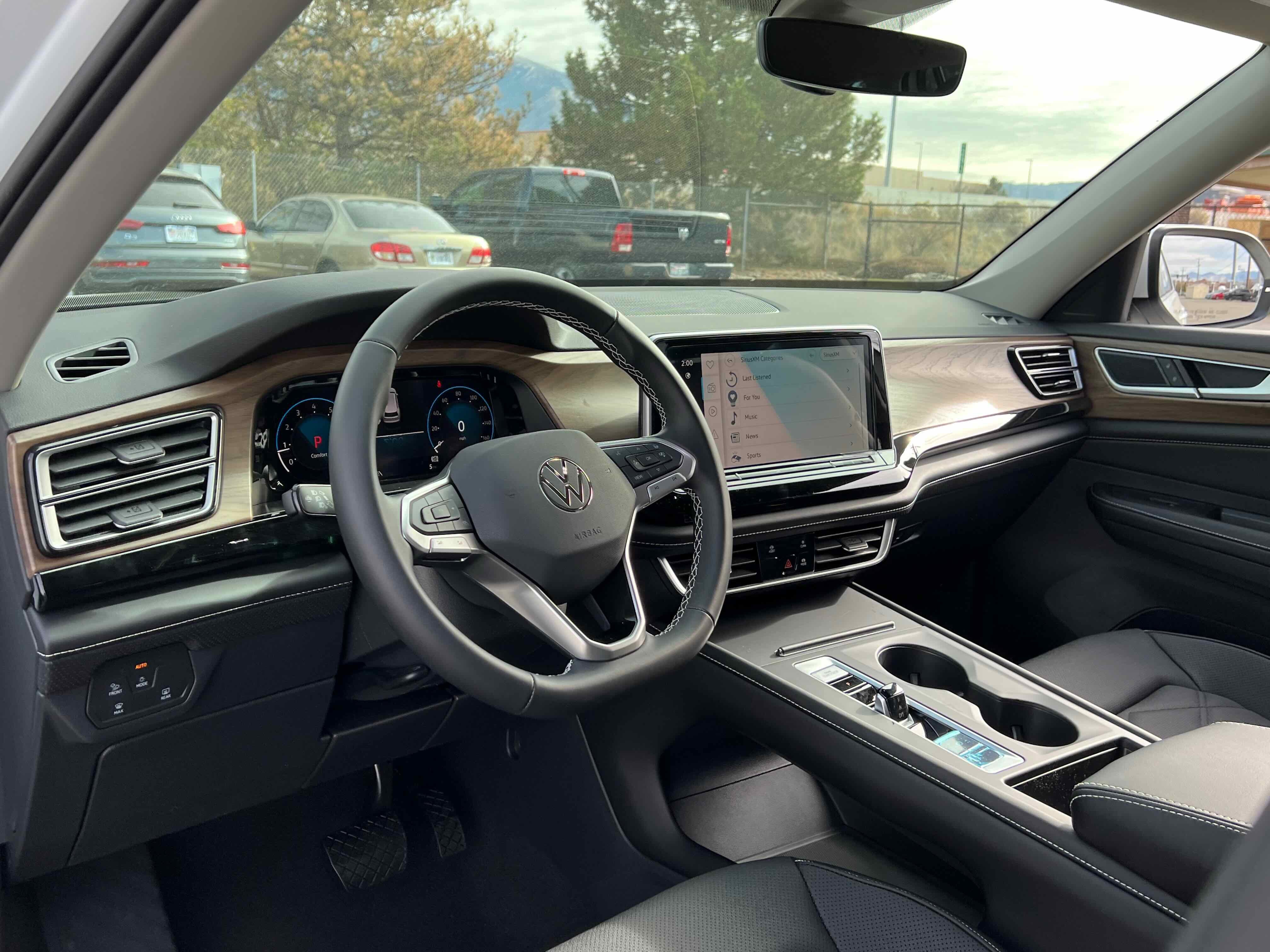 2026 Volkswagen Atlas 2.0T SE