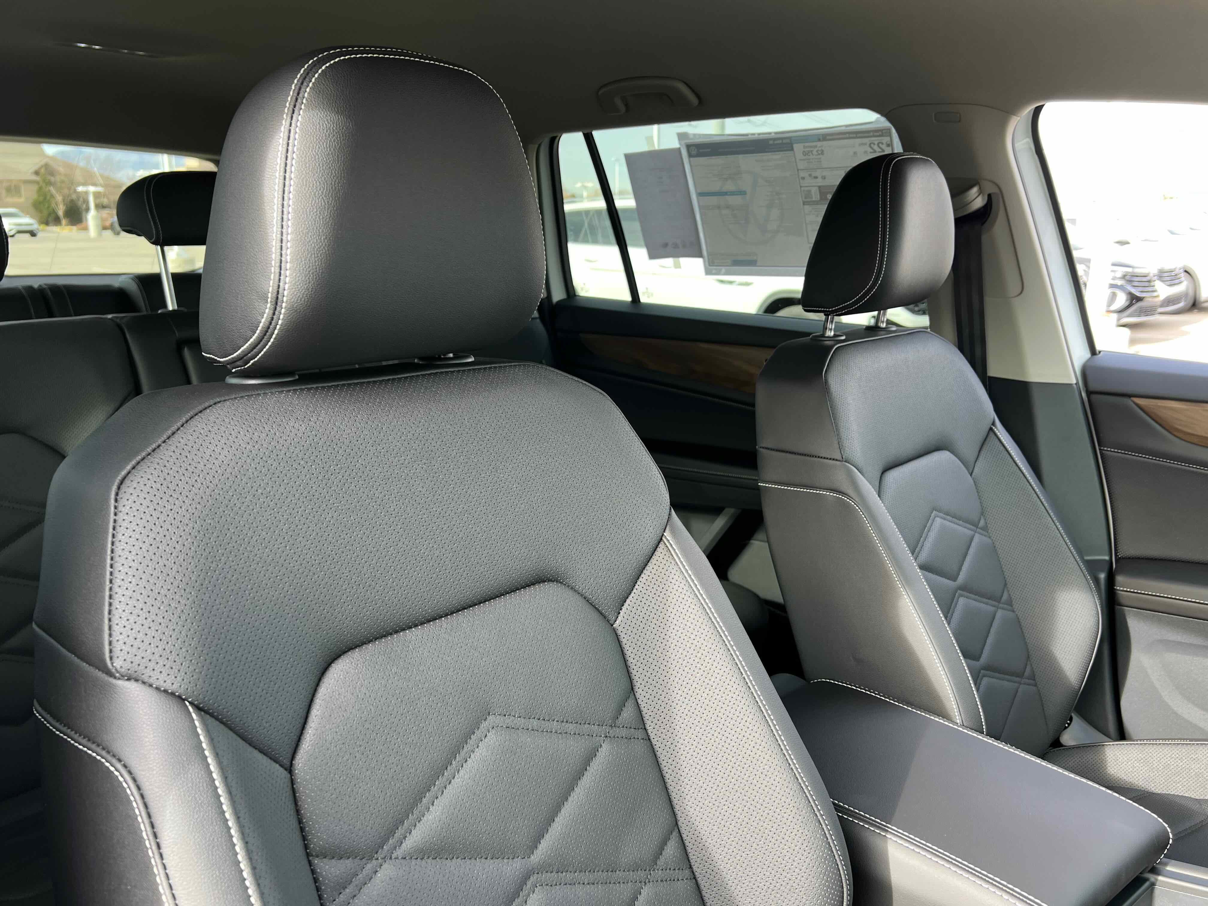 2026 Volkswagen Atlas 2.0T SE