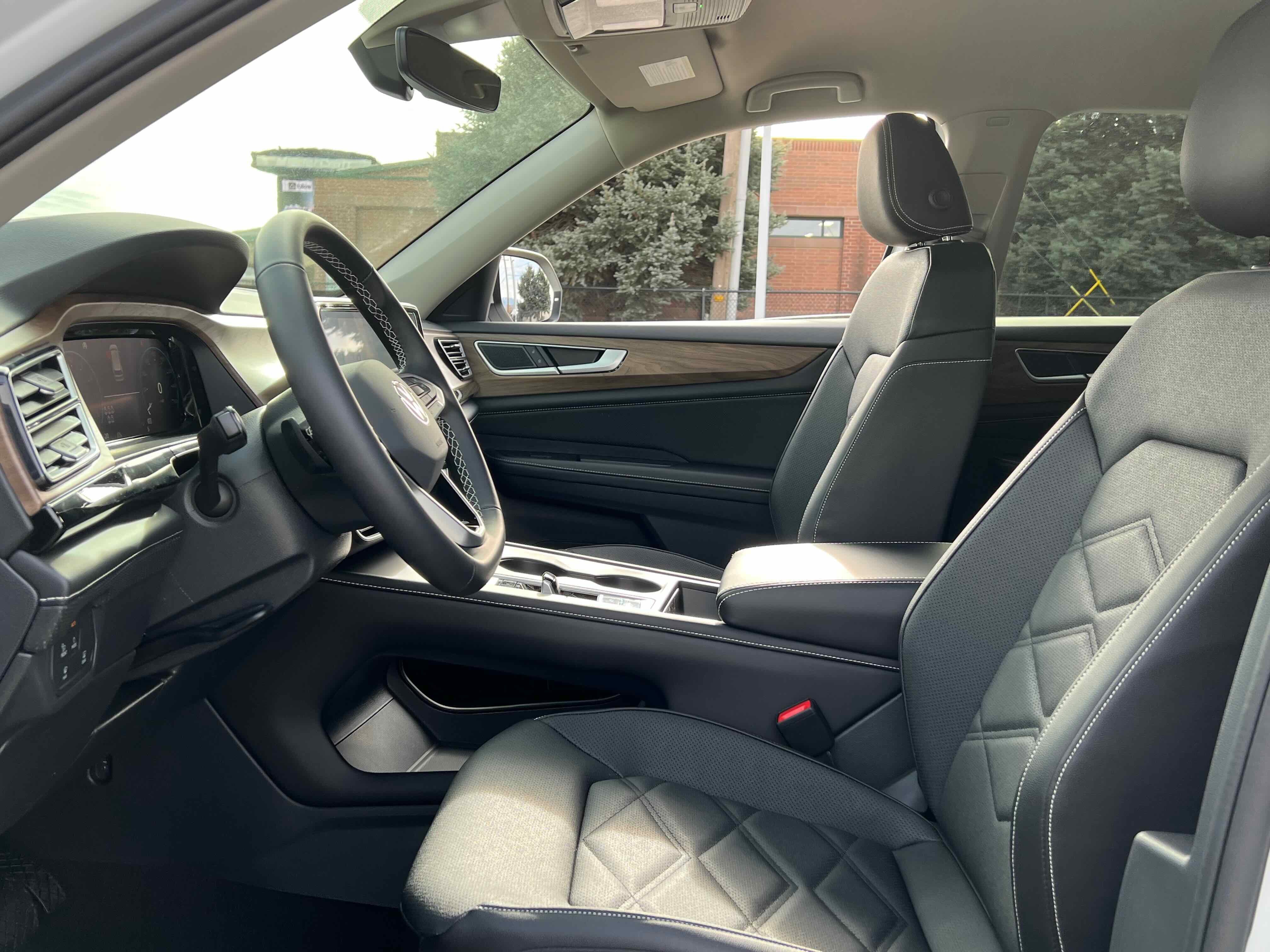 2026 Volkswagen Atlas 2.0T SE