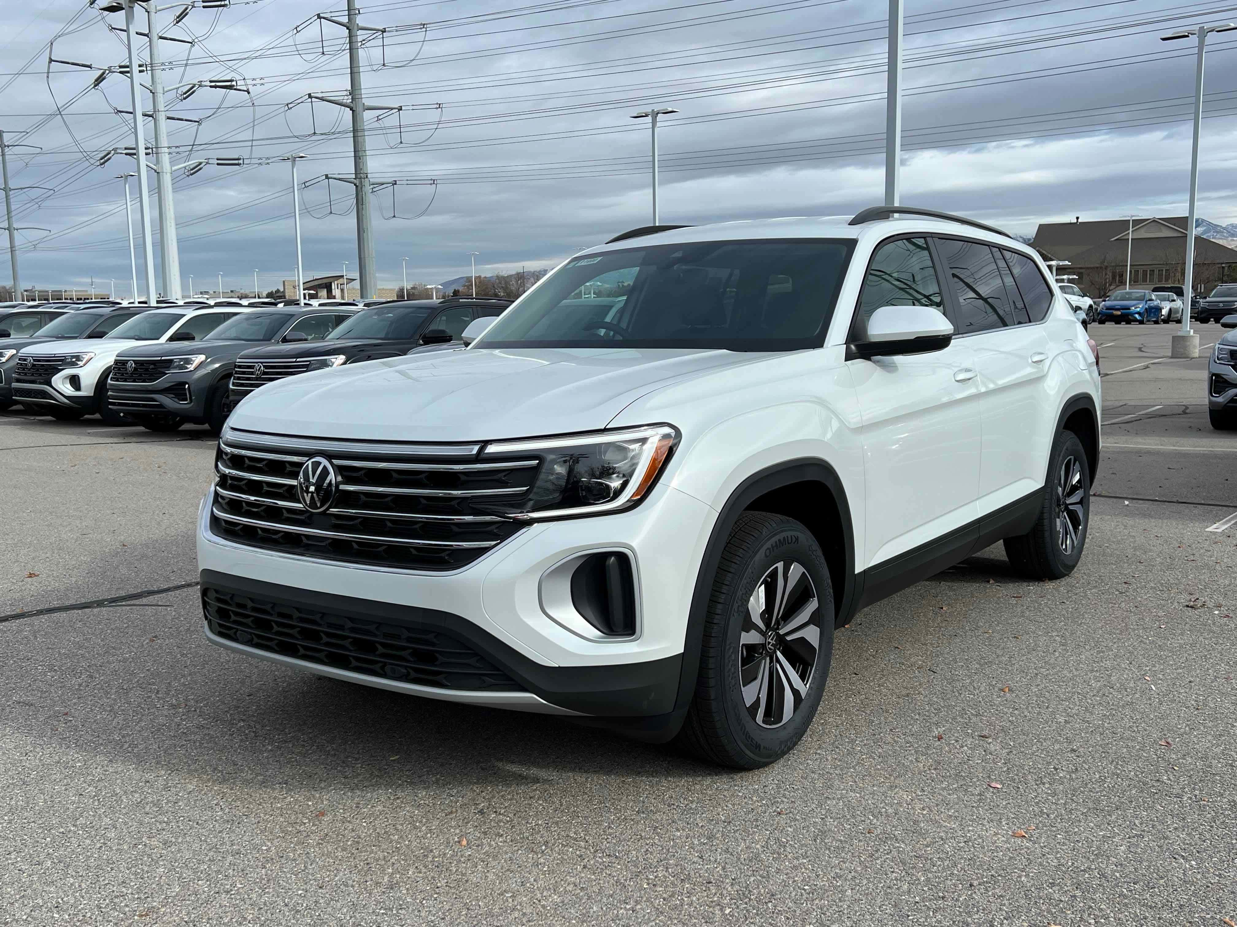 2026 Volkswagen Atlas 2.0T SE