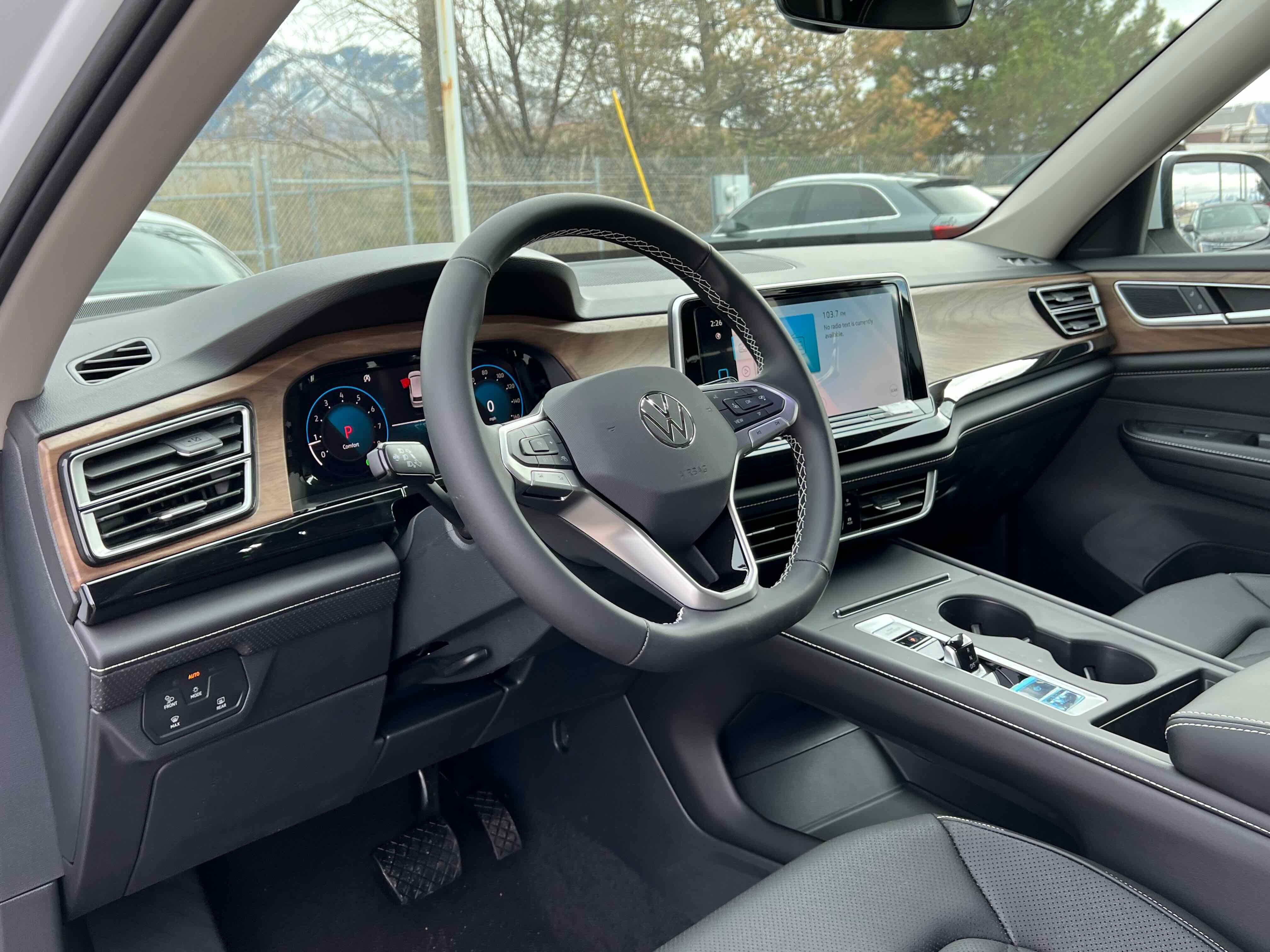 2026 Volkswagen Atlas 2.0T SE