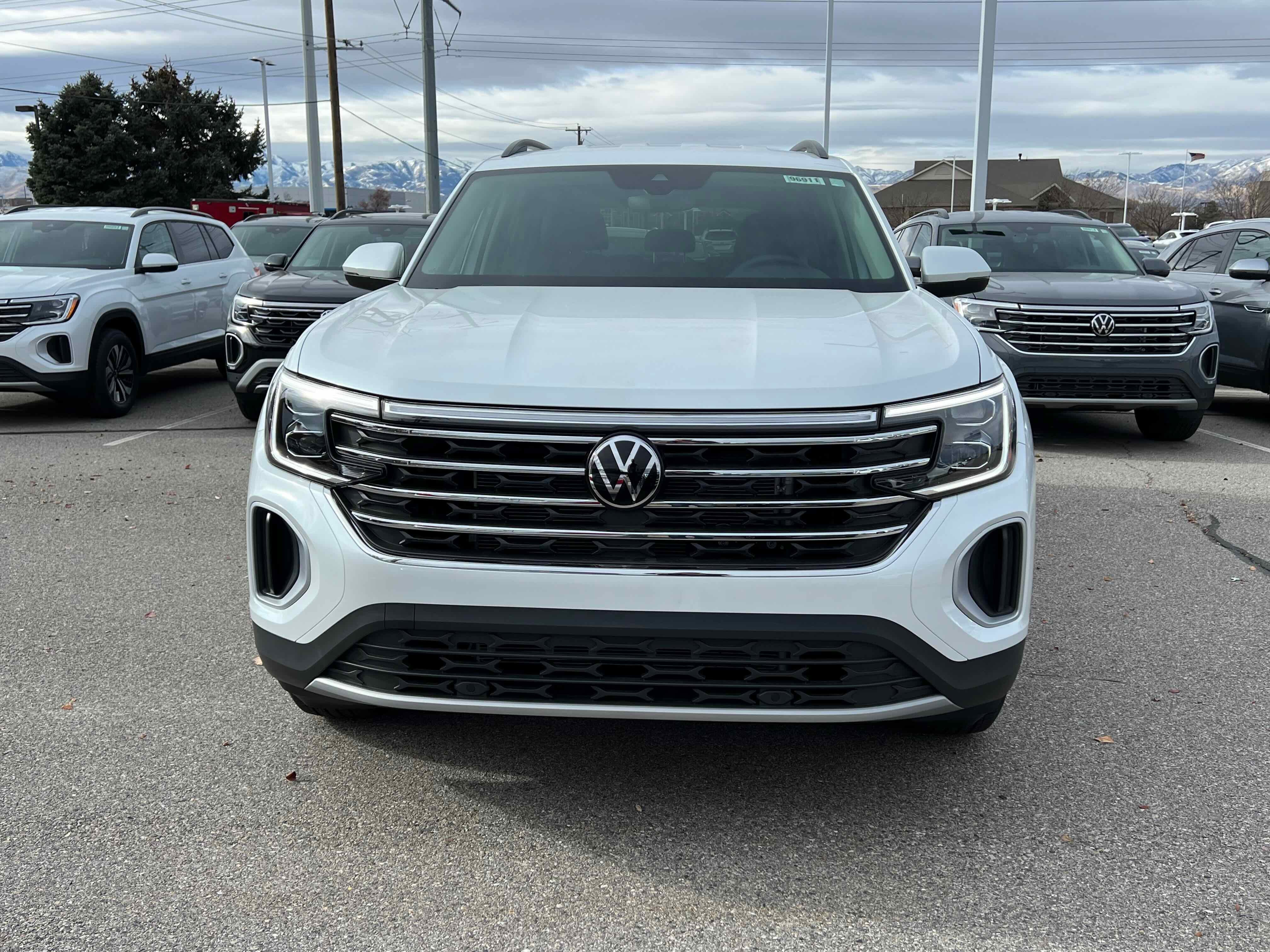 2026 Volkswagen Atlas 2.0T SE