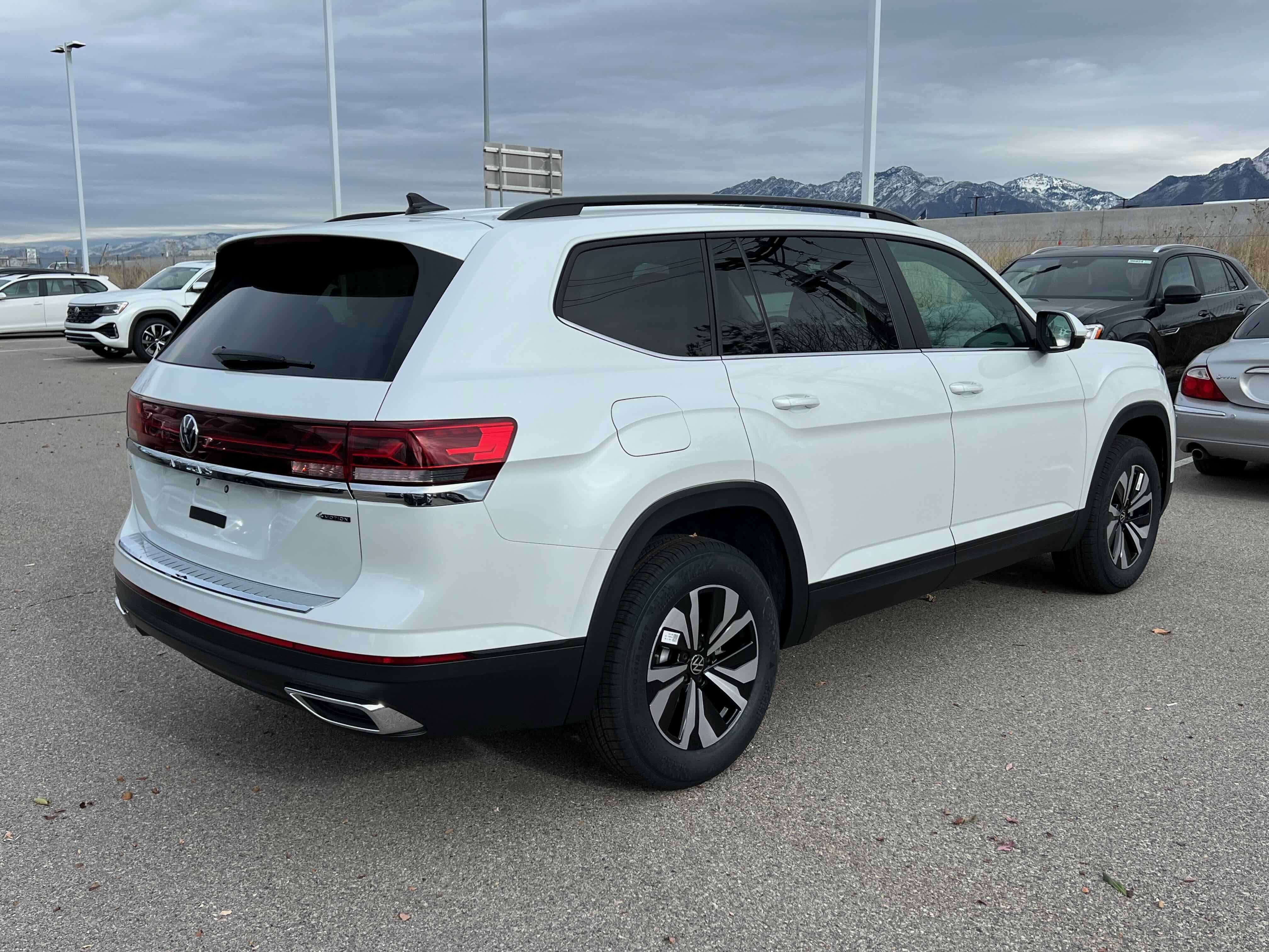 2026 Volkswagen Atlas 2.0T SE