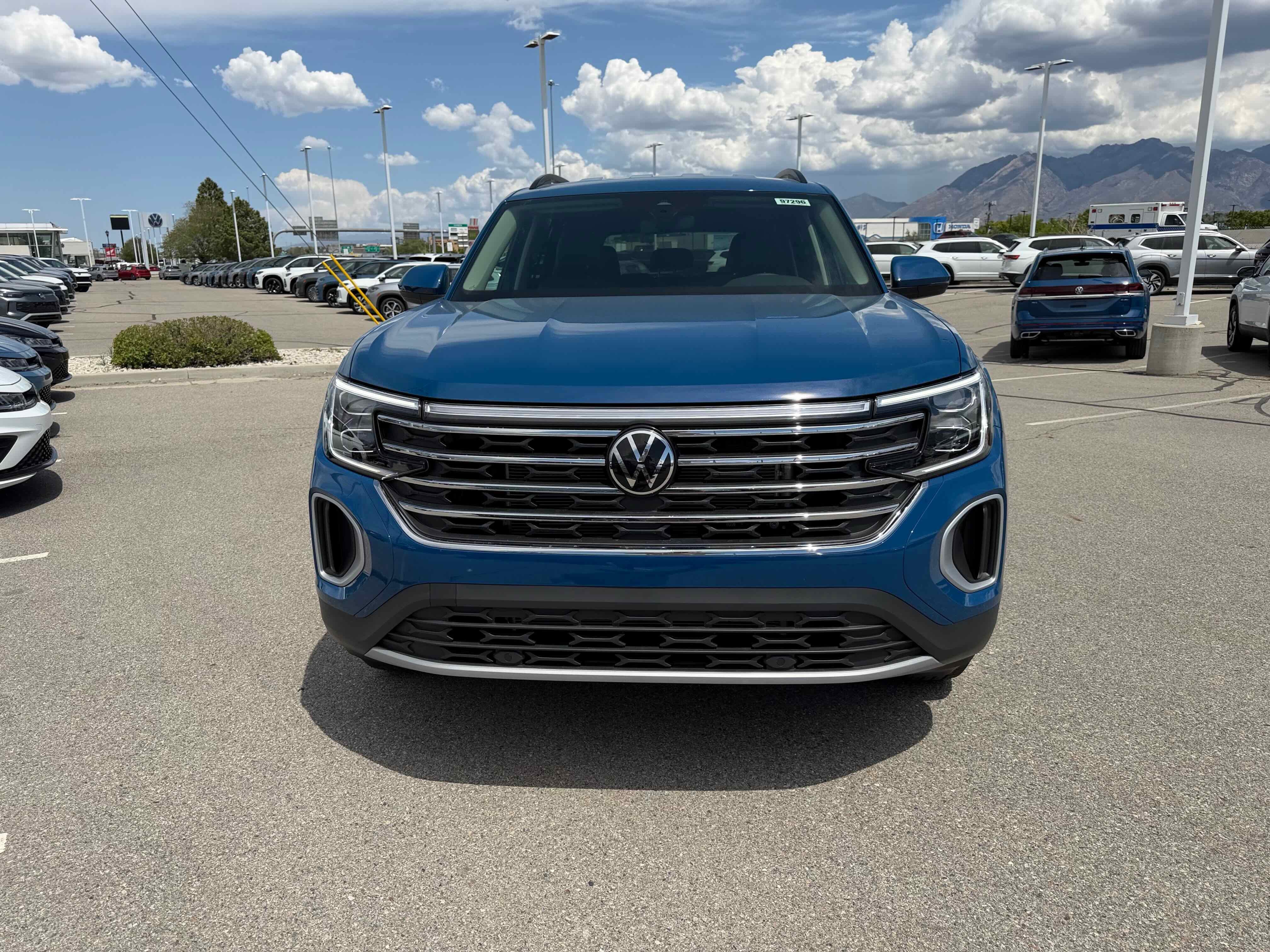 2026 Volkswagen Atlas 2.0T SE