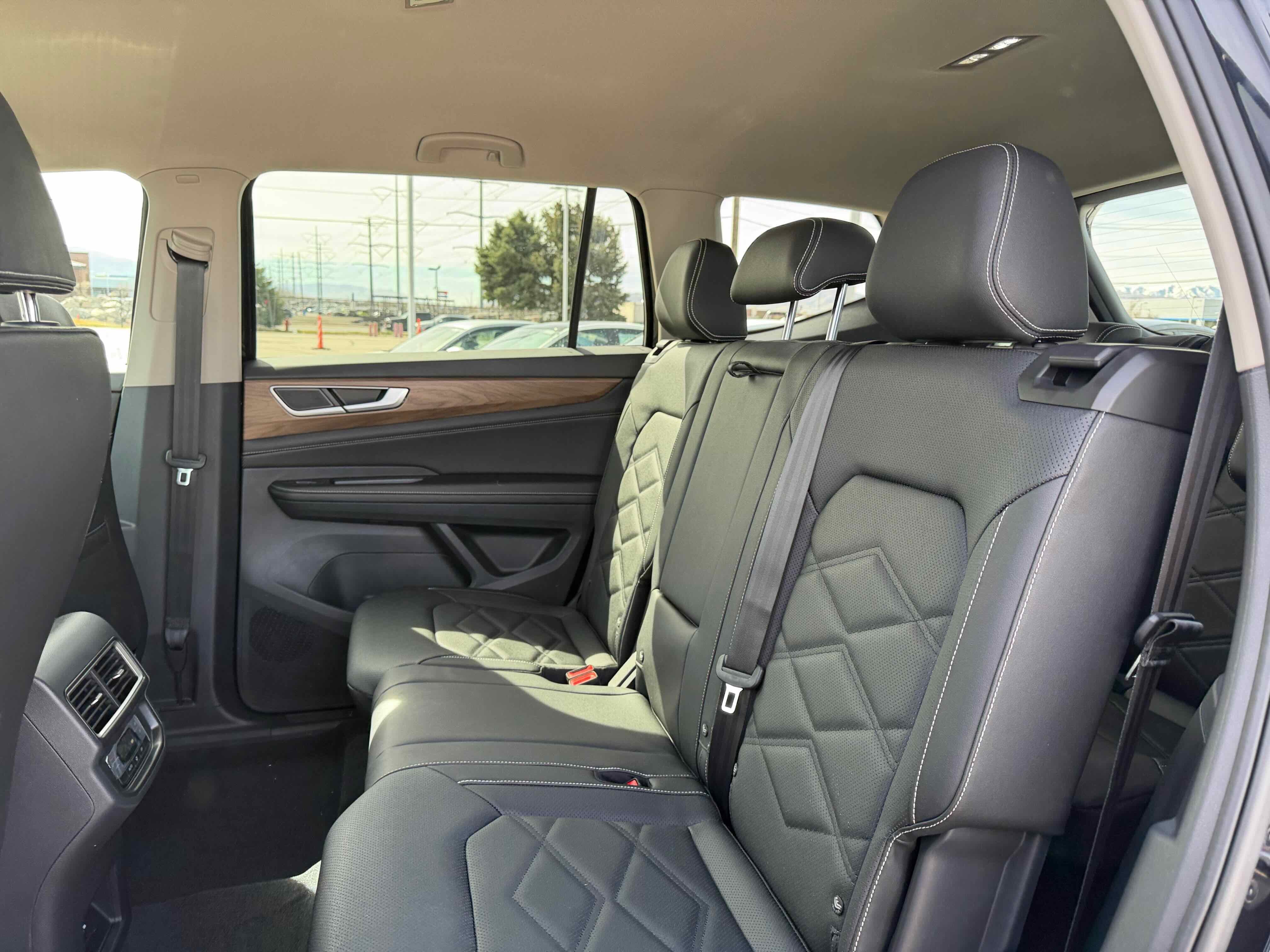 2026 Volkswagen Atlas 2.0T SE