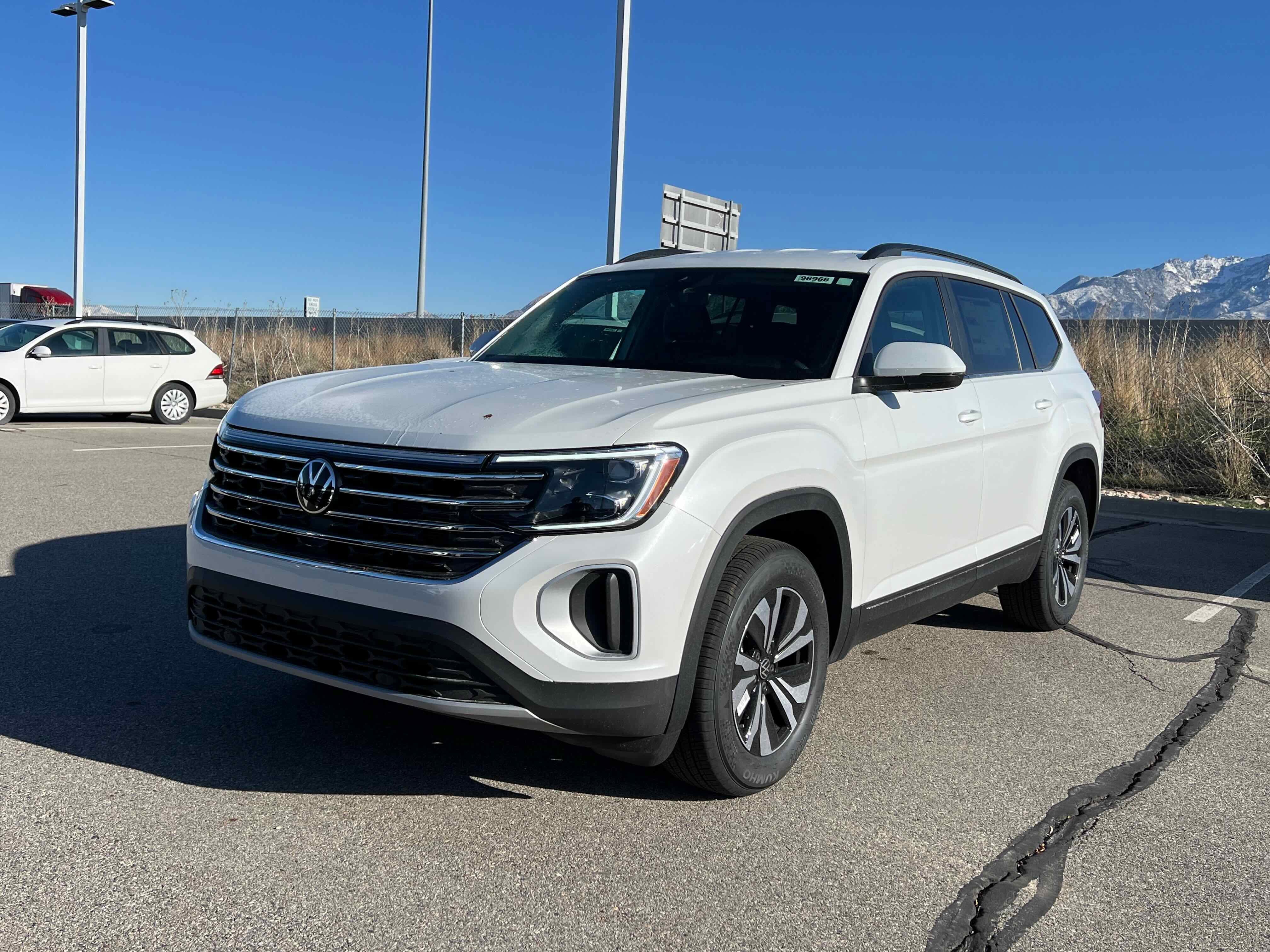 2026 Volkswagen Atlas 2.0T SE