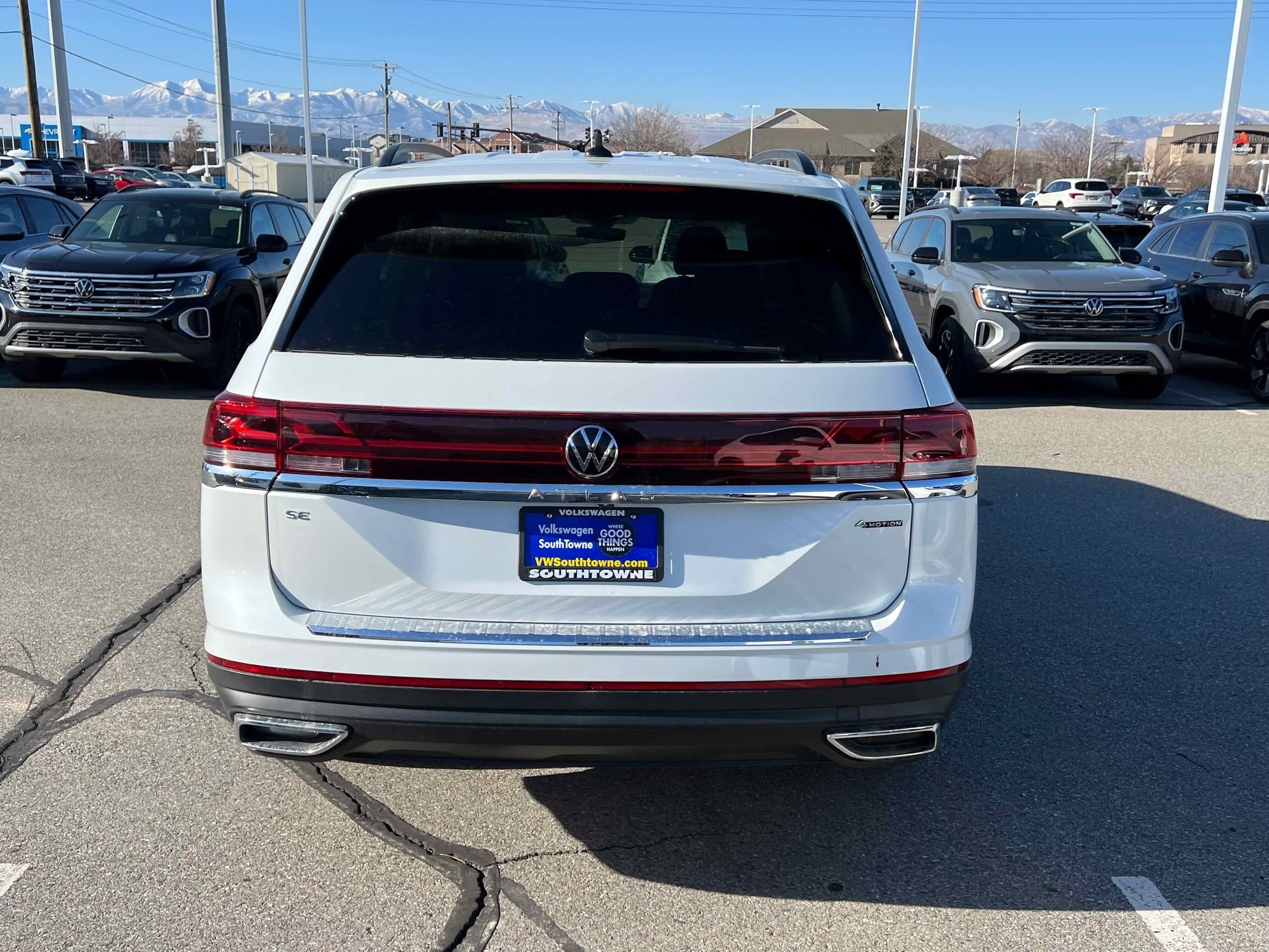 2026 Volkswagen Atlas 2.0T SE