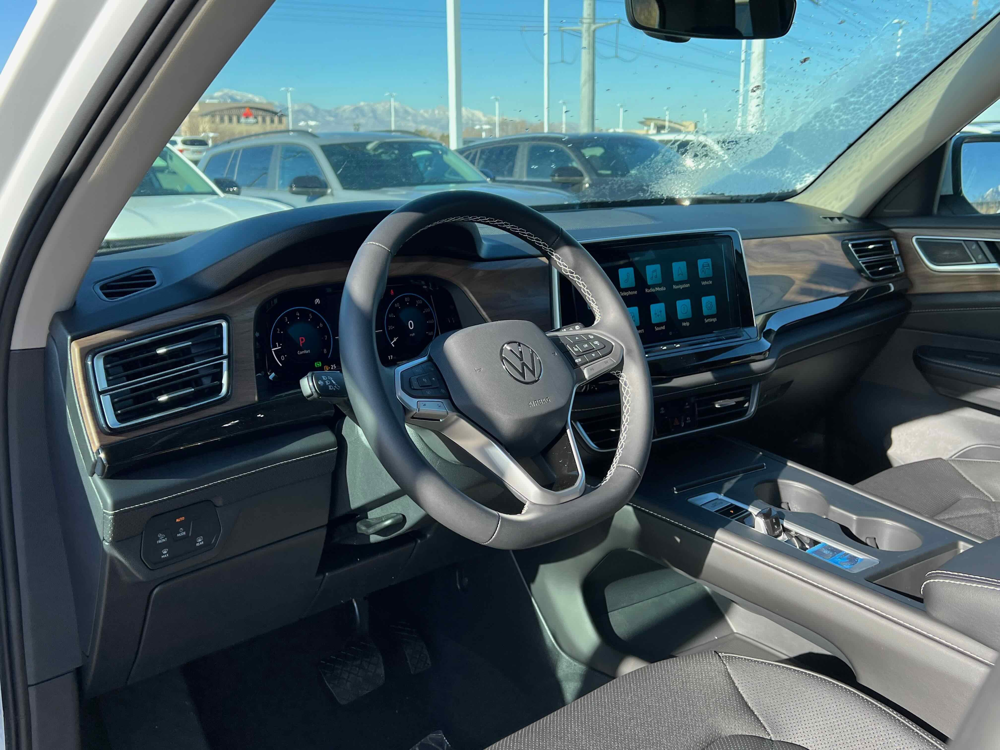 2026 Volkswagen Atlas 2.0T SE