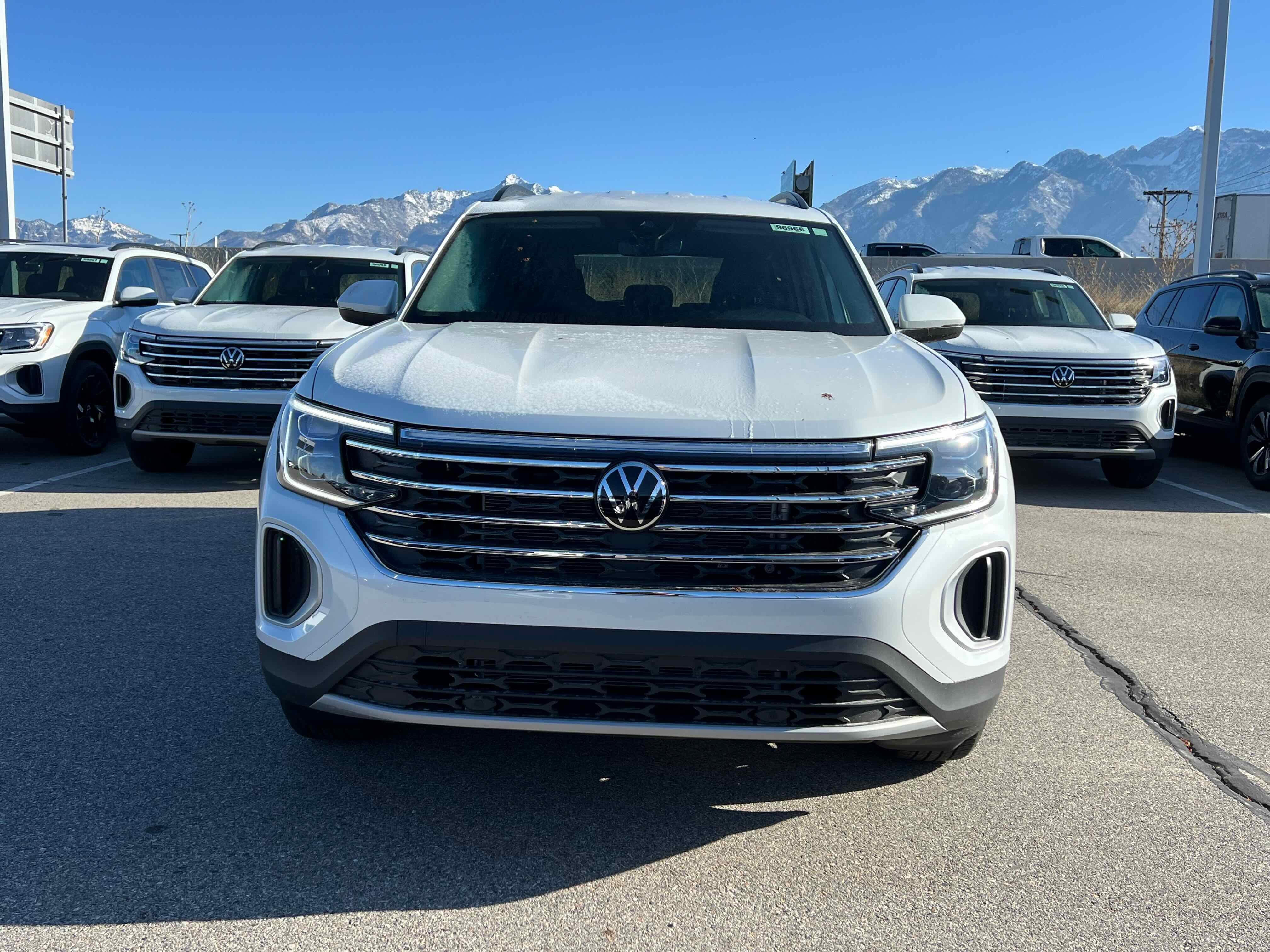 2026 Volkswagen Atlas 2.0T SE