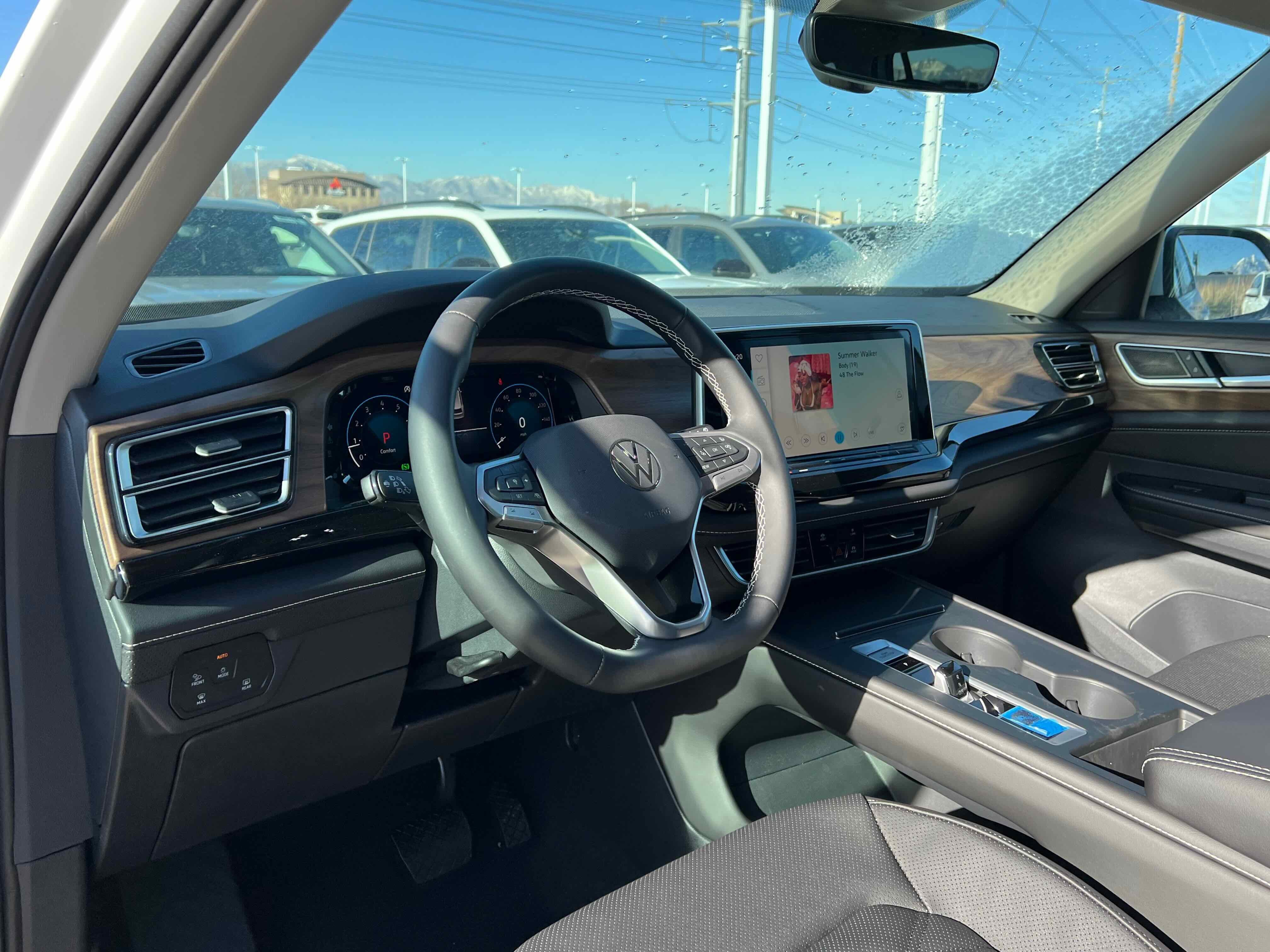 2026 Volkswagen Atlas 2.0T SE