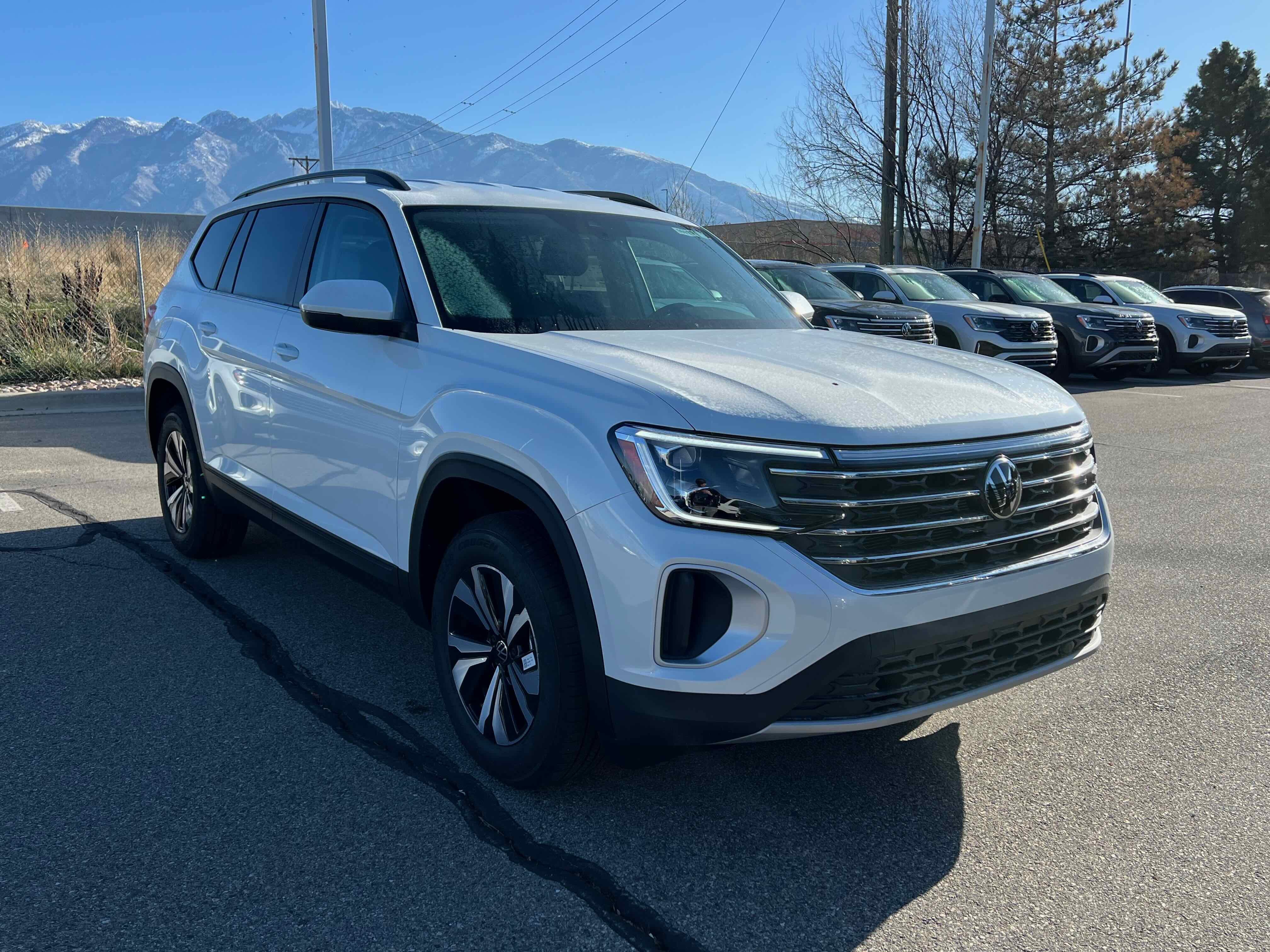 2026 Volkswagen Atlas 2.0T SE