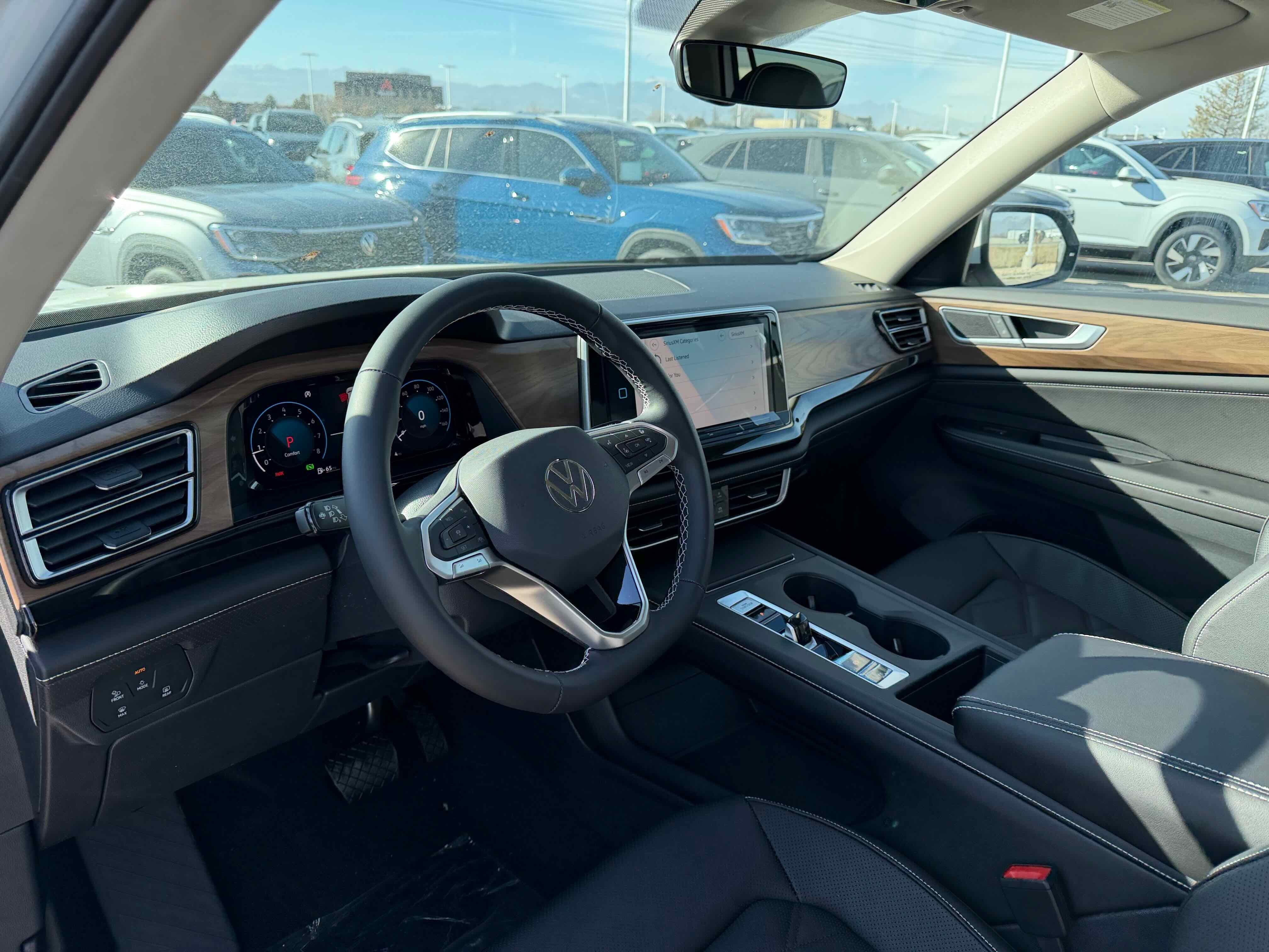 2026 Volkswagen Atlas 2.0T SE