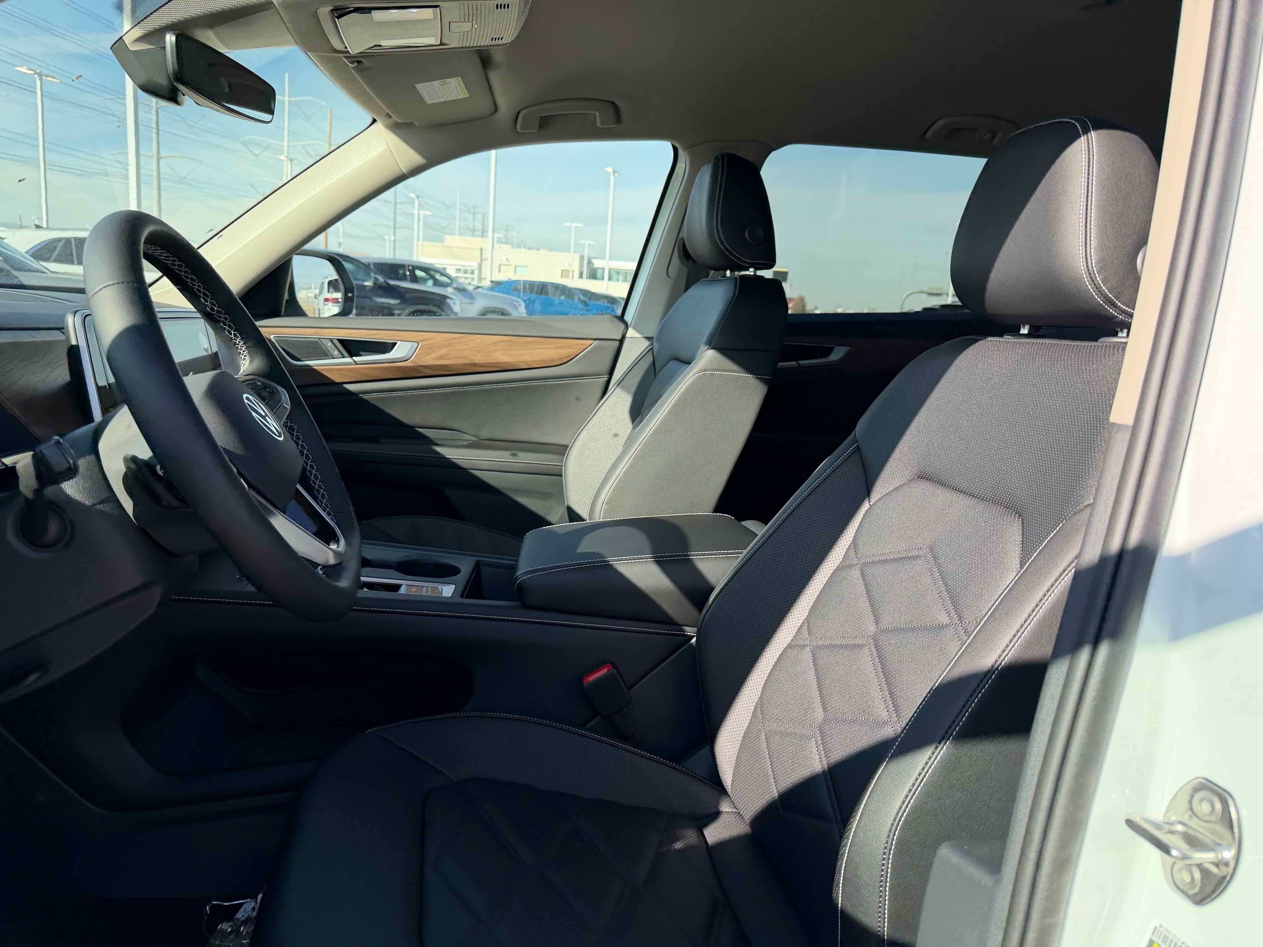 2026 Volkswagen Atlas 2.0T SE