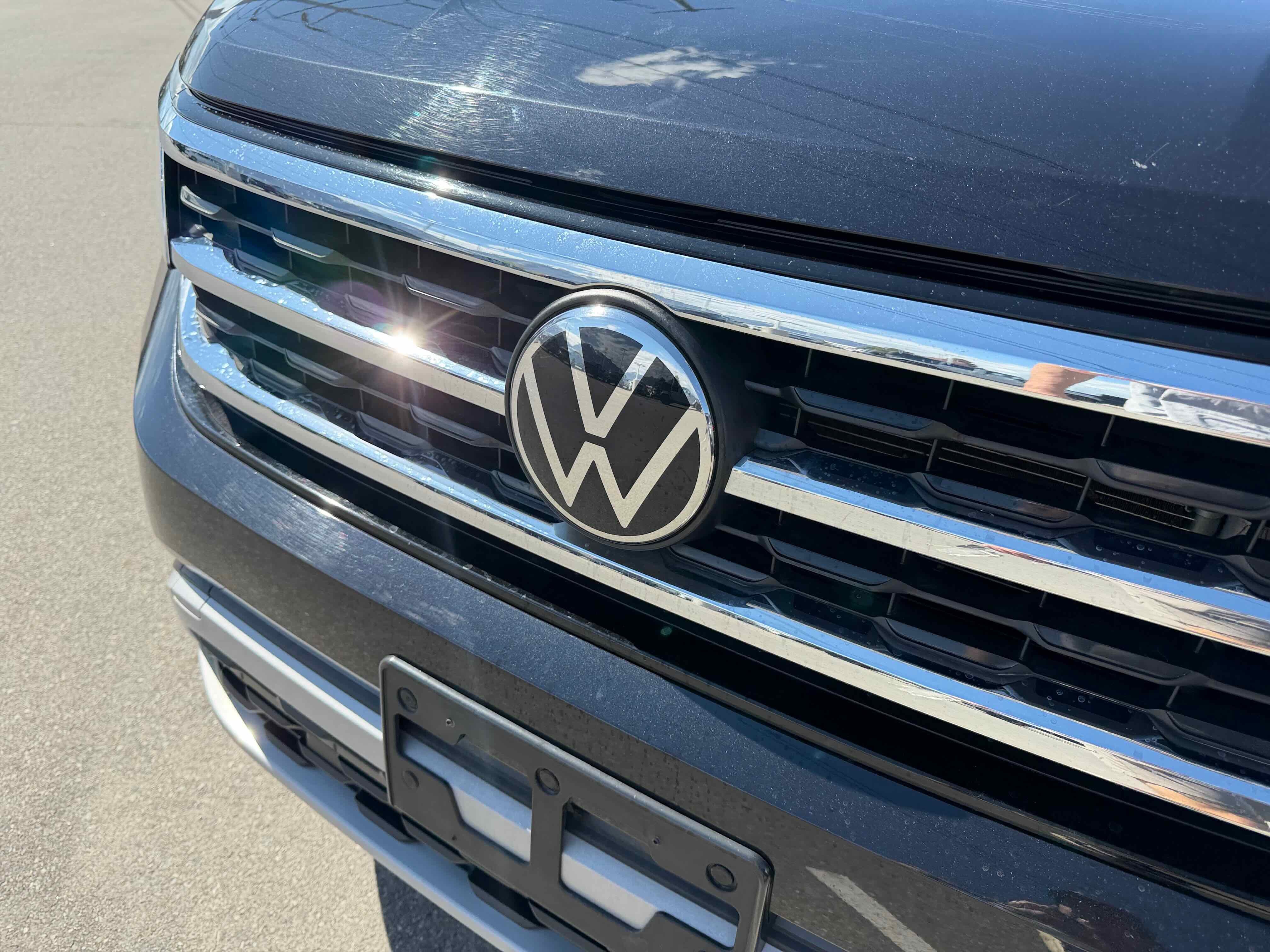 2023 Volkswagen Atlas 2.0T SE
