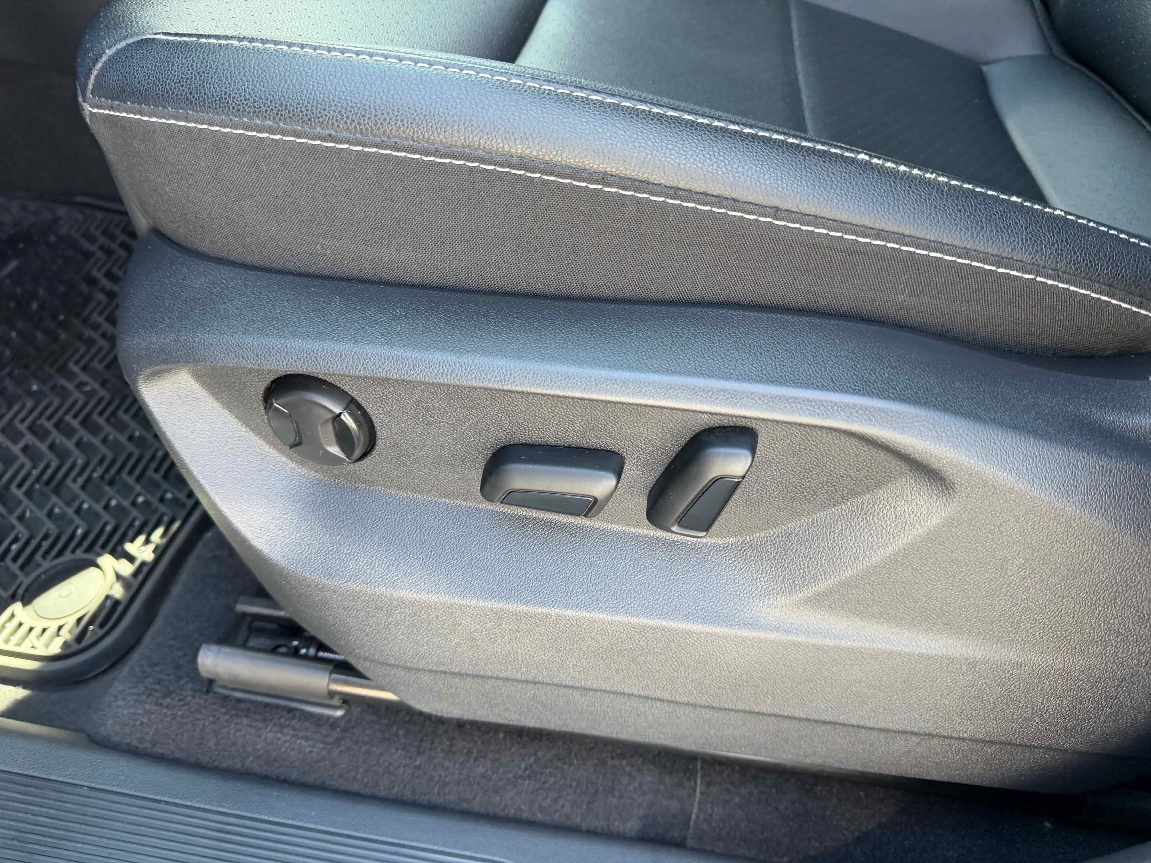 2023 Volkswagen Atlas 2.0T SE