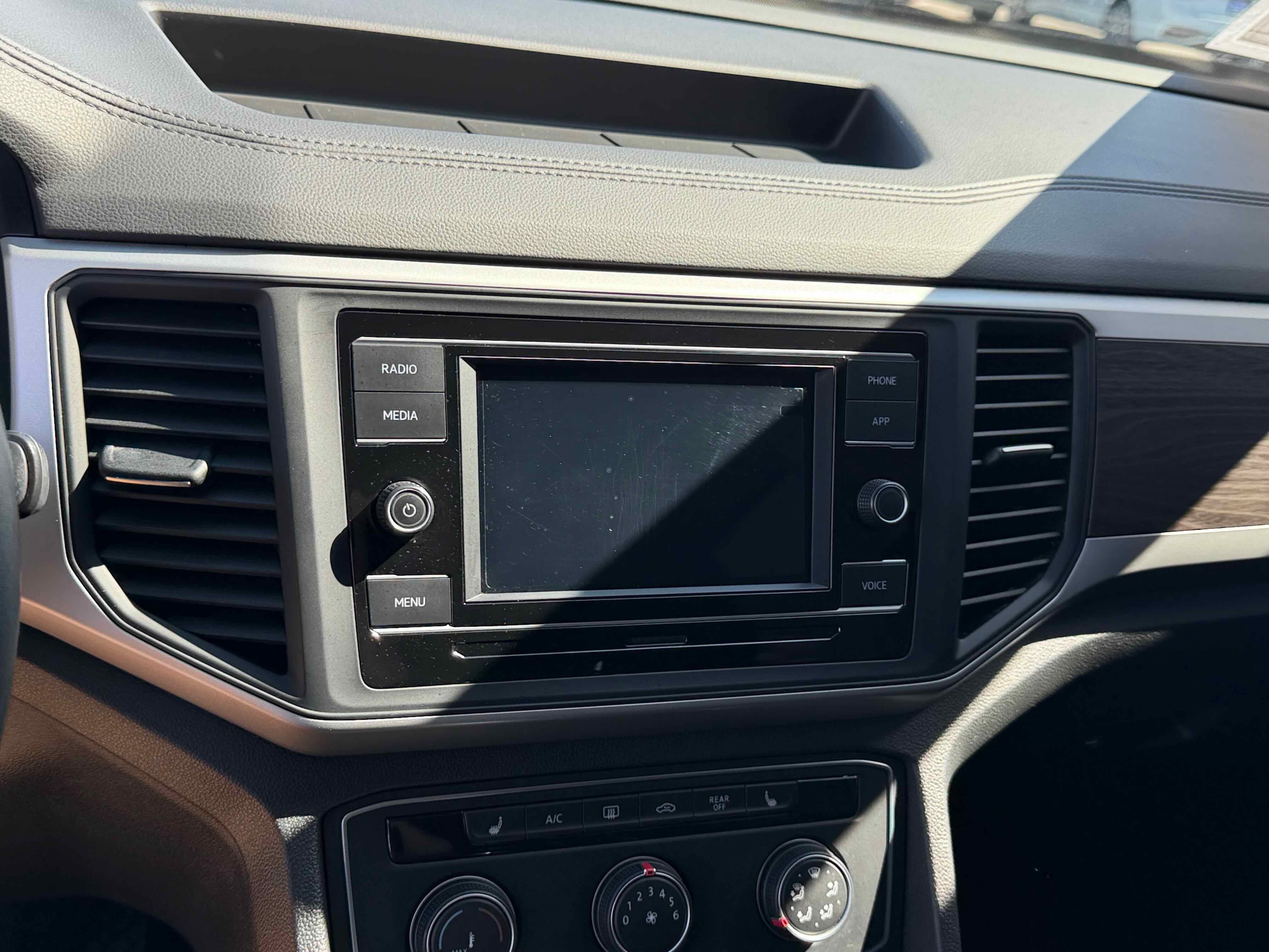 2023 Volkswagen Atlas 2.0T SE