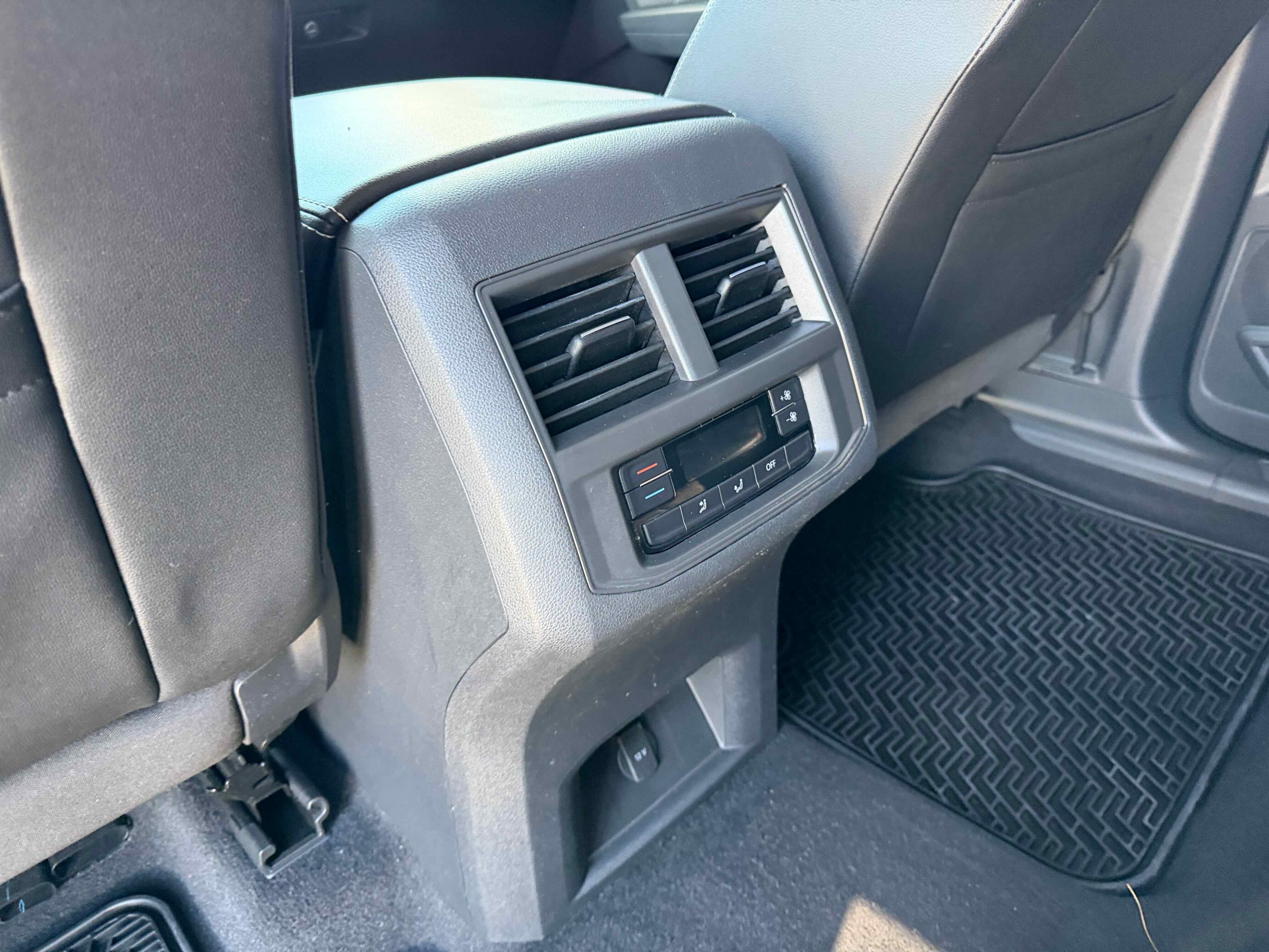 2023 Volkswagen Atlas 2.0T SE