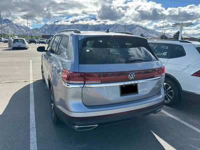 2024 Volkswagen Atlas 2.0T SE