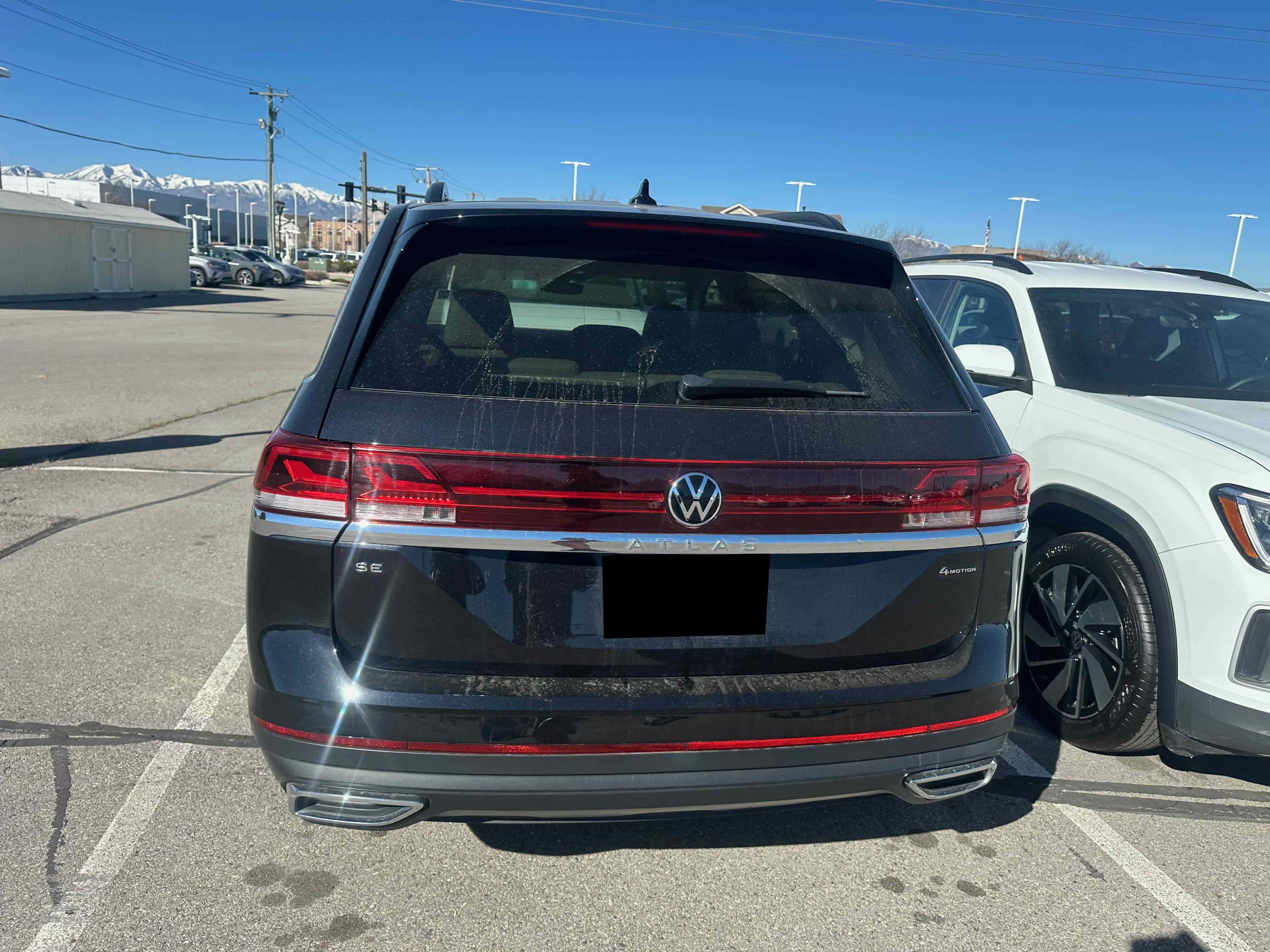 2024 Volkswagen Atlas 2.0T SE