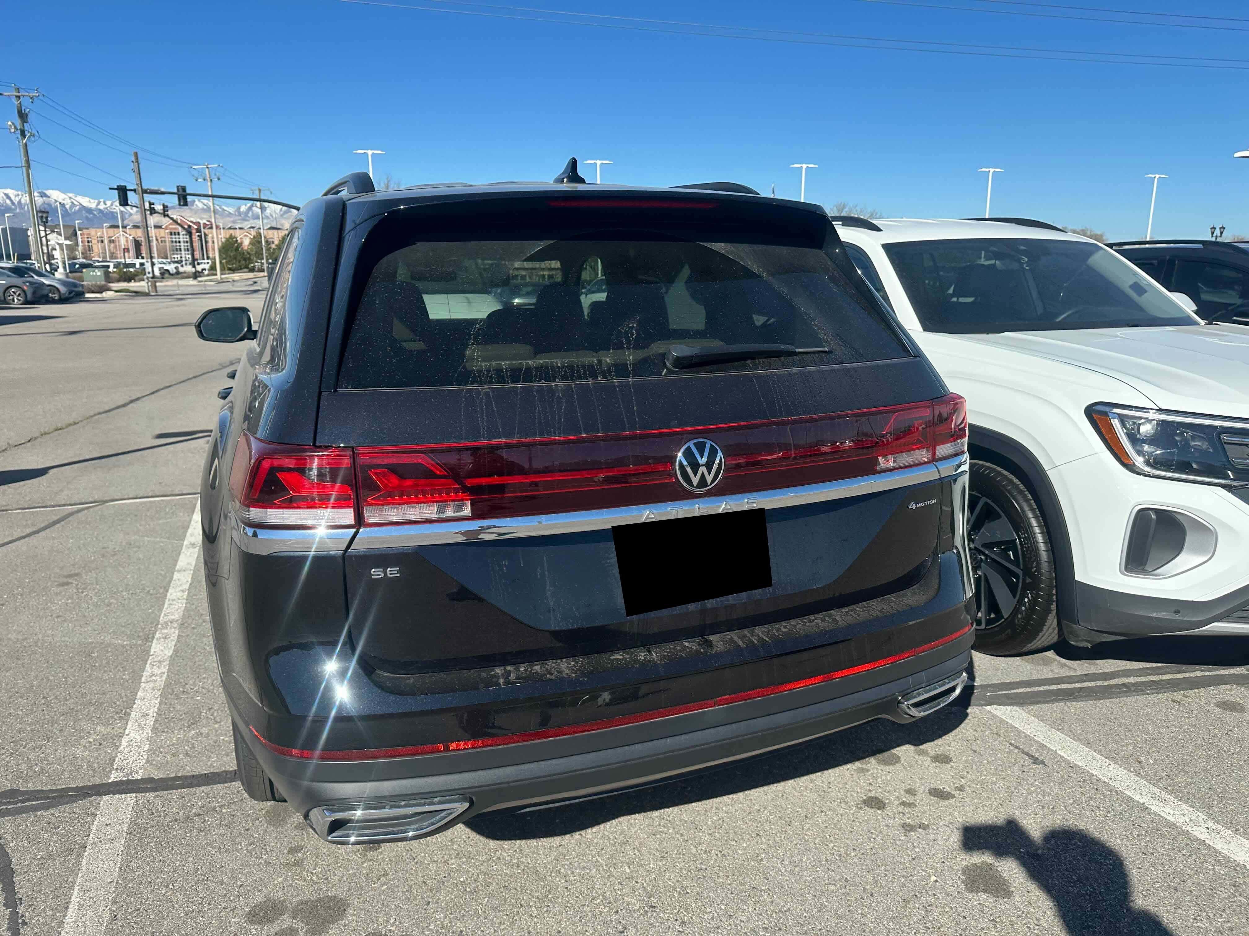 2024 Volkswagen Atlas 2.0T SE