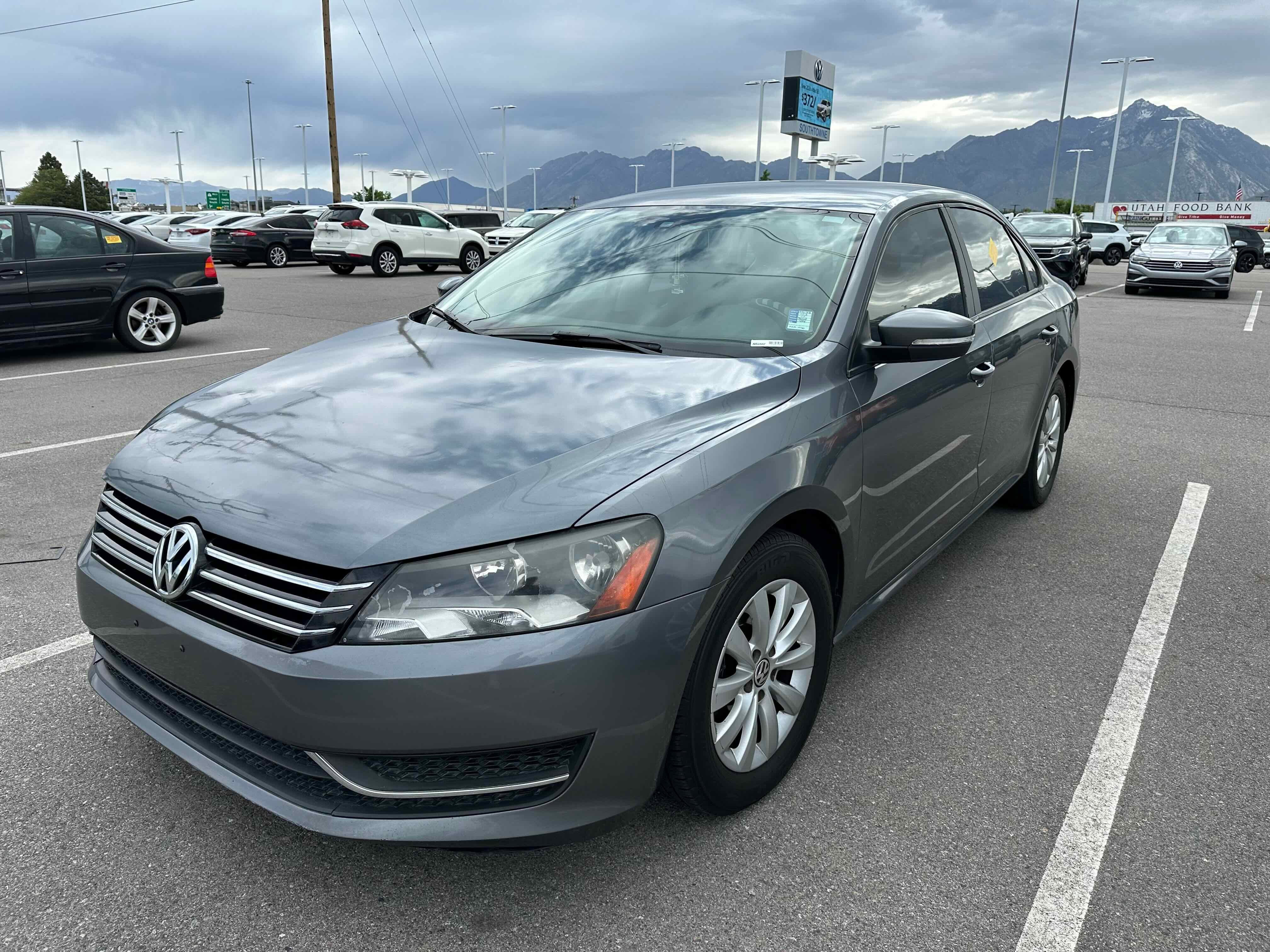2013 Volkswagen Passat 2.5L S w/Apperance Auto PZEV's photo