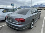 2019 Volkswagen Passat 2.0T SE R-Line