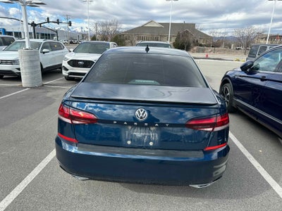 2022 Volkswagen Passat 2.0T R-Line