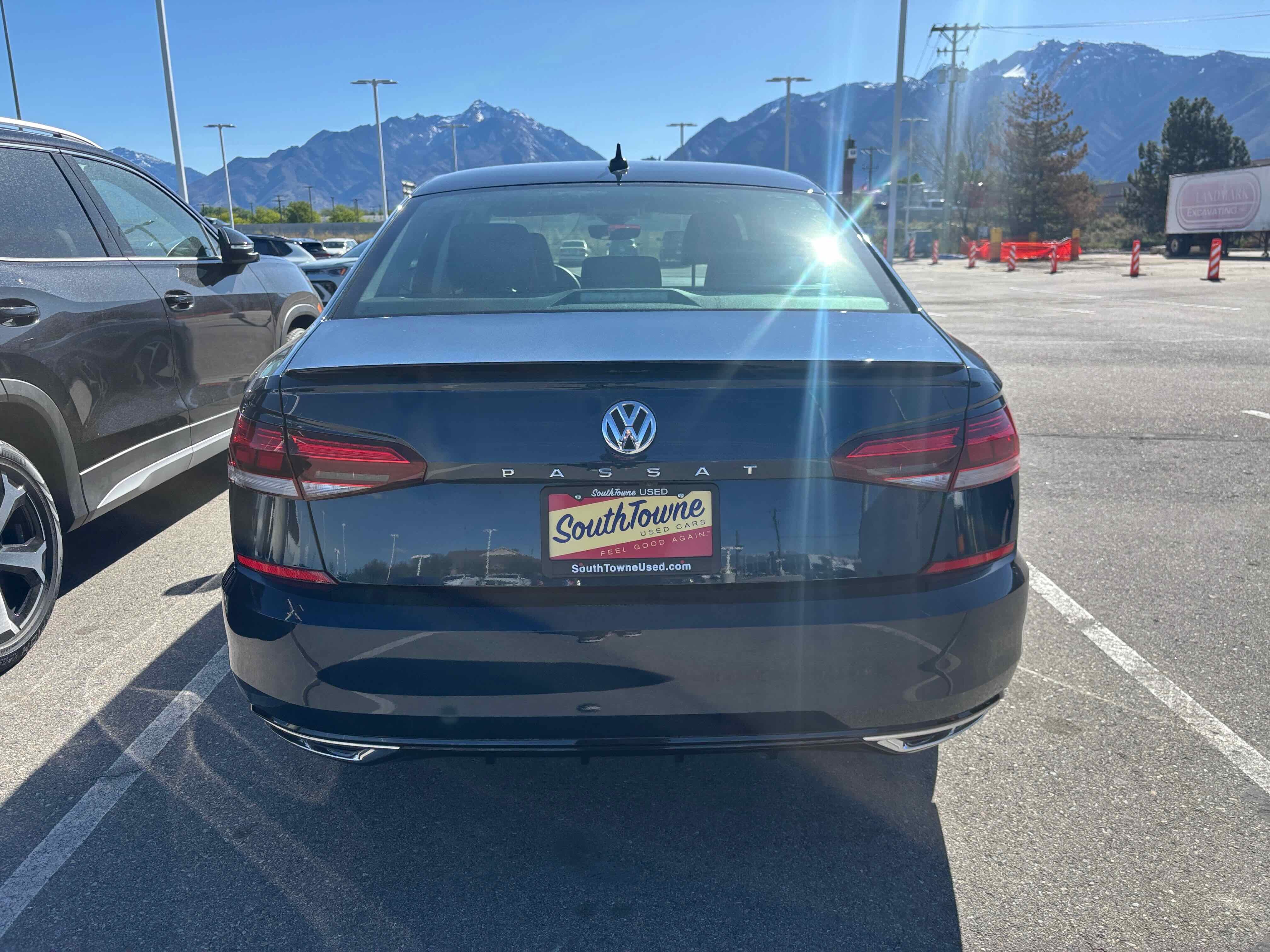 2020 Volkswagen Passat 2.0T R-Line