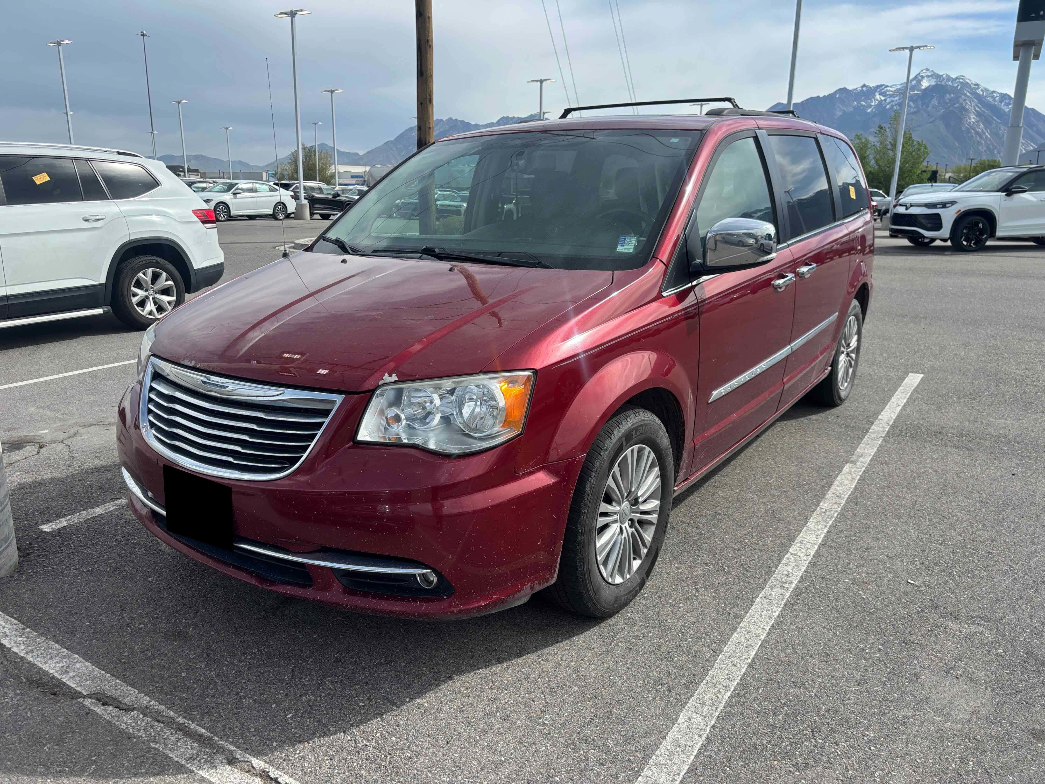 2016 Chrysler Town & Country Touring-L Anniversary Edition