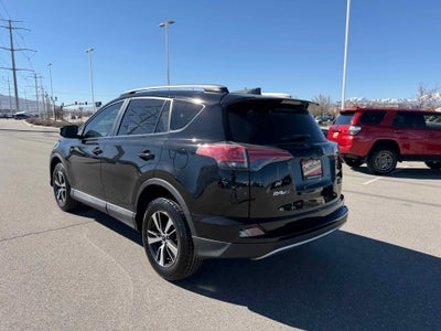 2017 Toyota RAV4 XLE