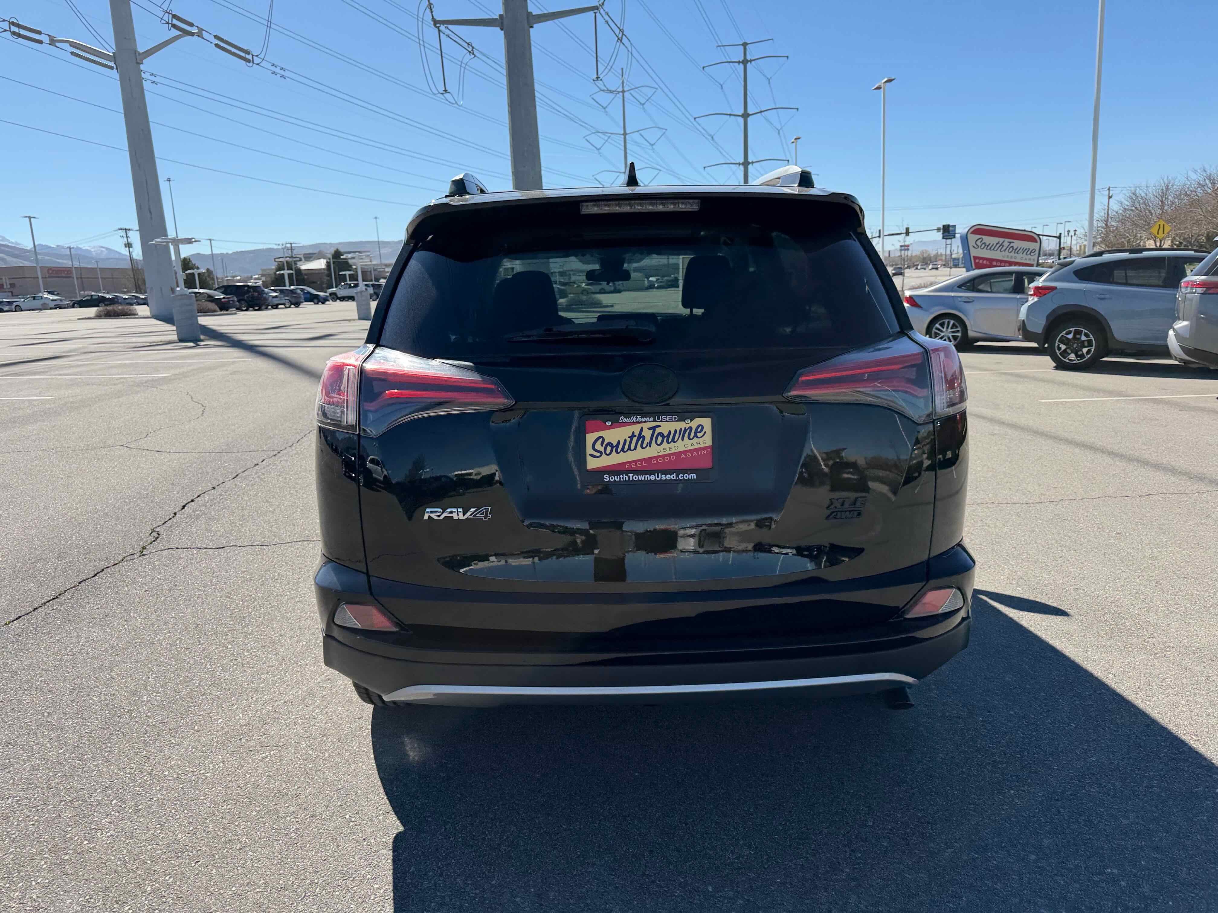 2017 Toyota RAV4 XLE