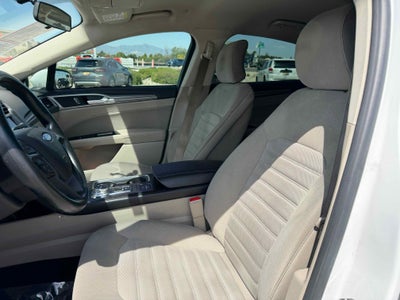2017 Ford Fusion Hybrid SE