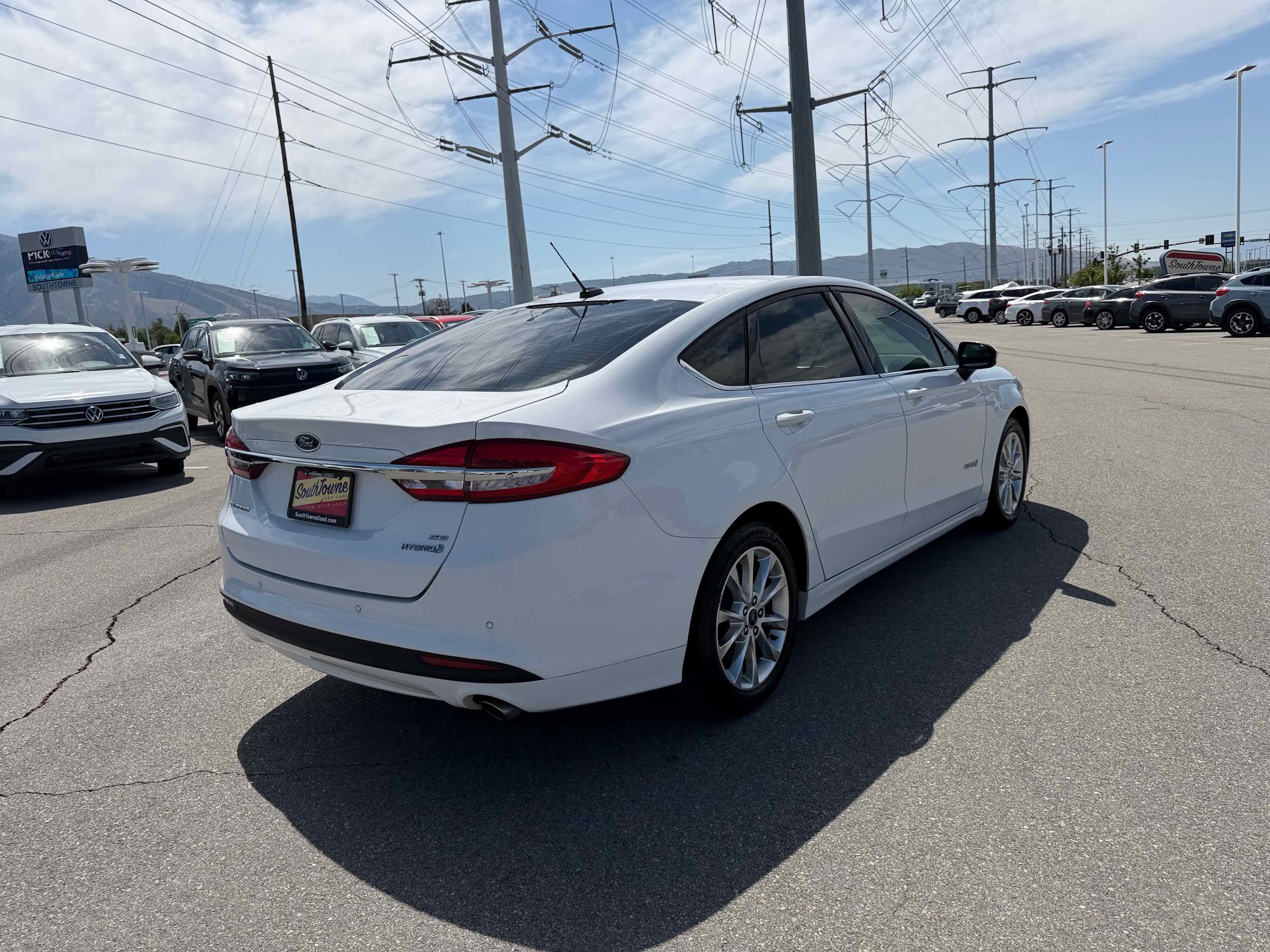 2017 Ford Fusion Hybrid SE