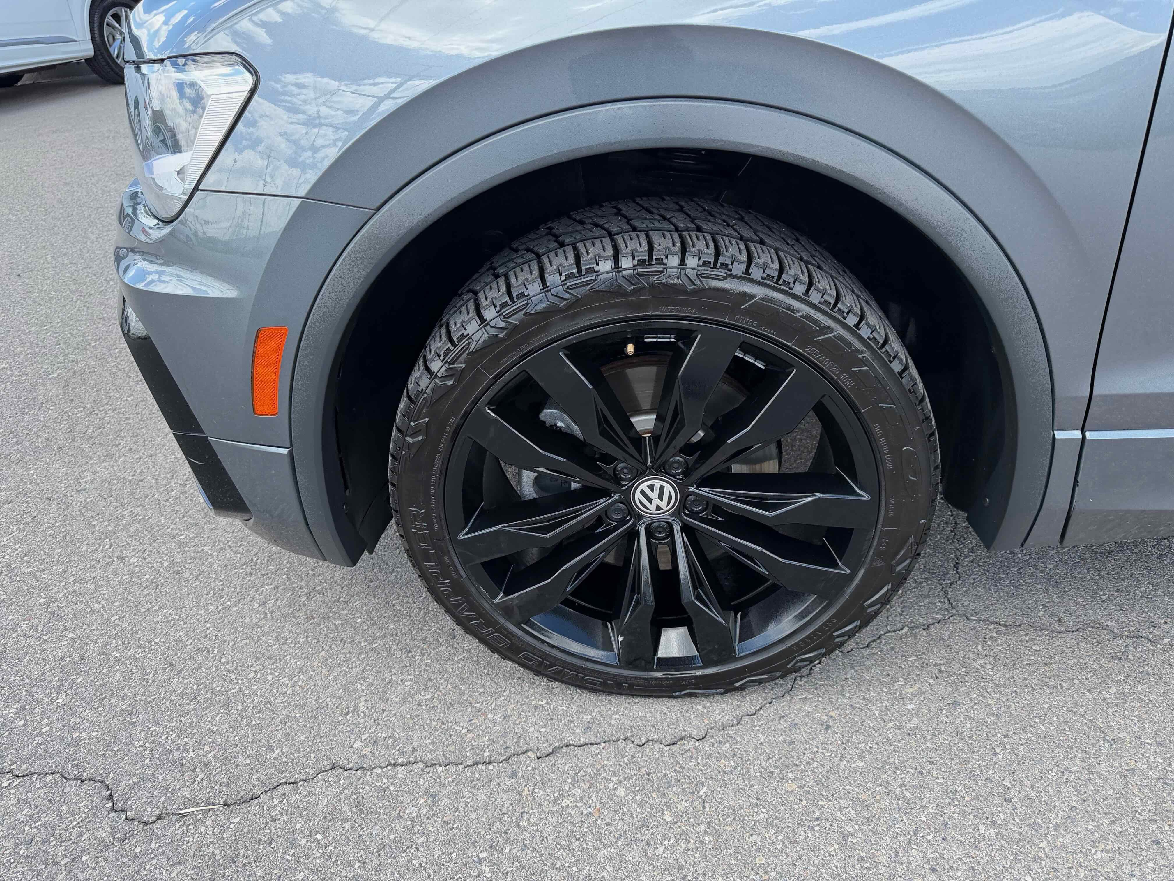 2021 Volkswagen Tiguan SE R-Line Black