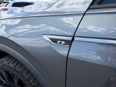2021 Volkswagen Tiguan SE R-Line Black
