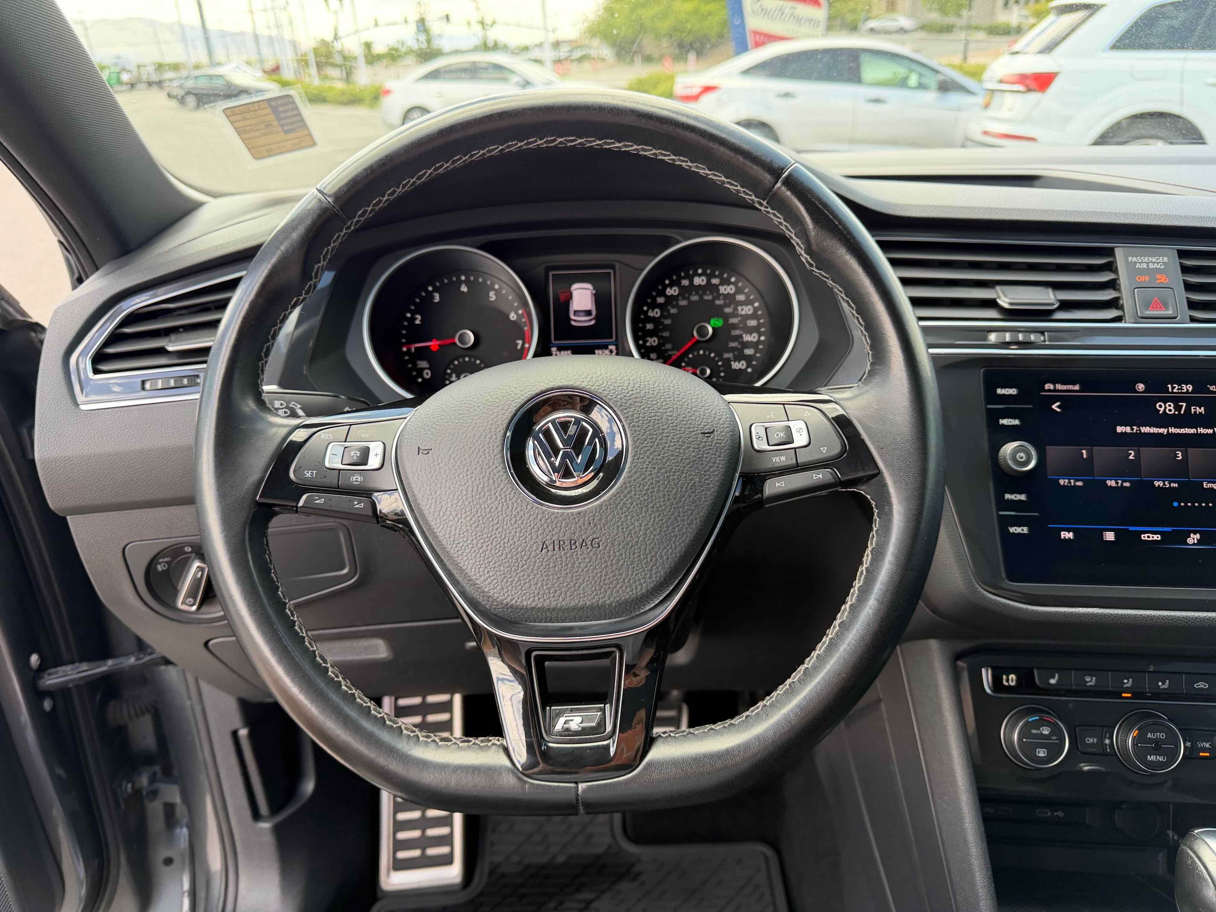 2021 Volkswagen Tiguan SE R-Line Black