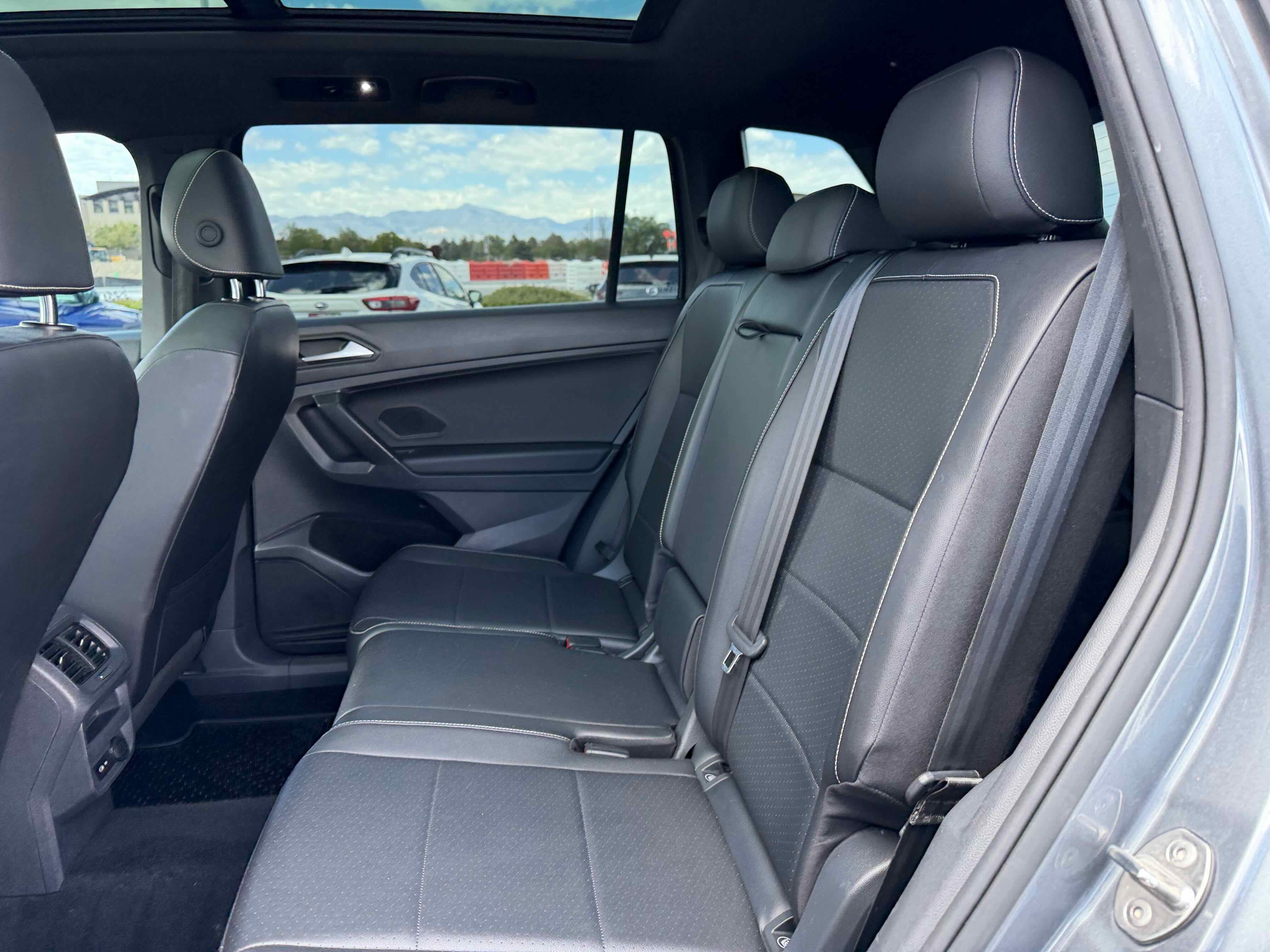 2021 Volkswagen Tiguan SE R-Line Black