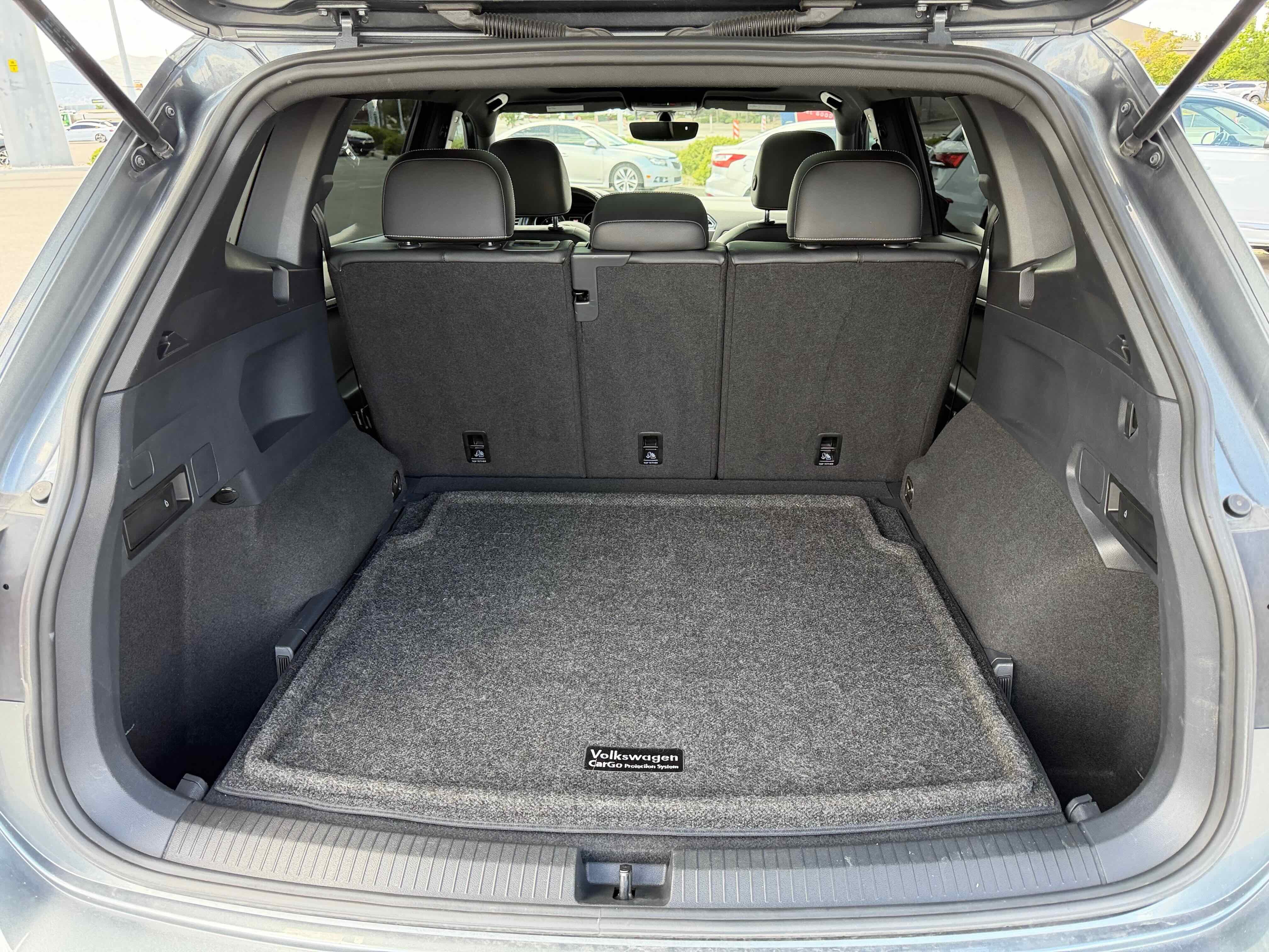 2021 Volkswagen Tiguan SE R-Line Black