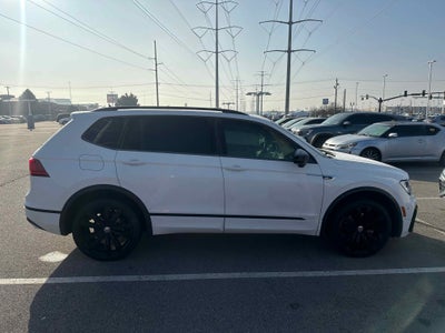 2020 Volkswagen Tiguan SE R-Line Black