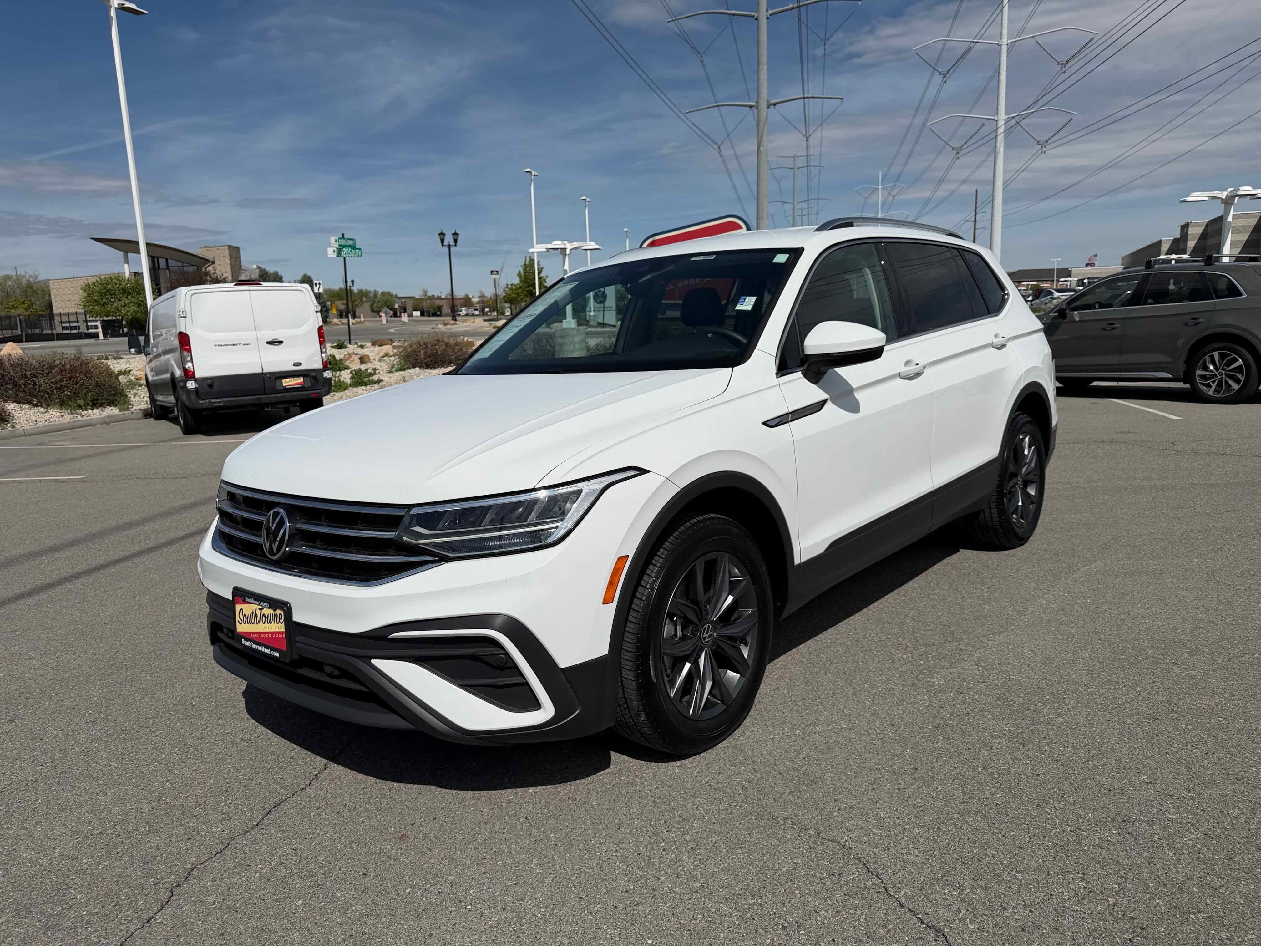 2022 Volkswagen Tiguan SE